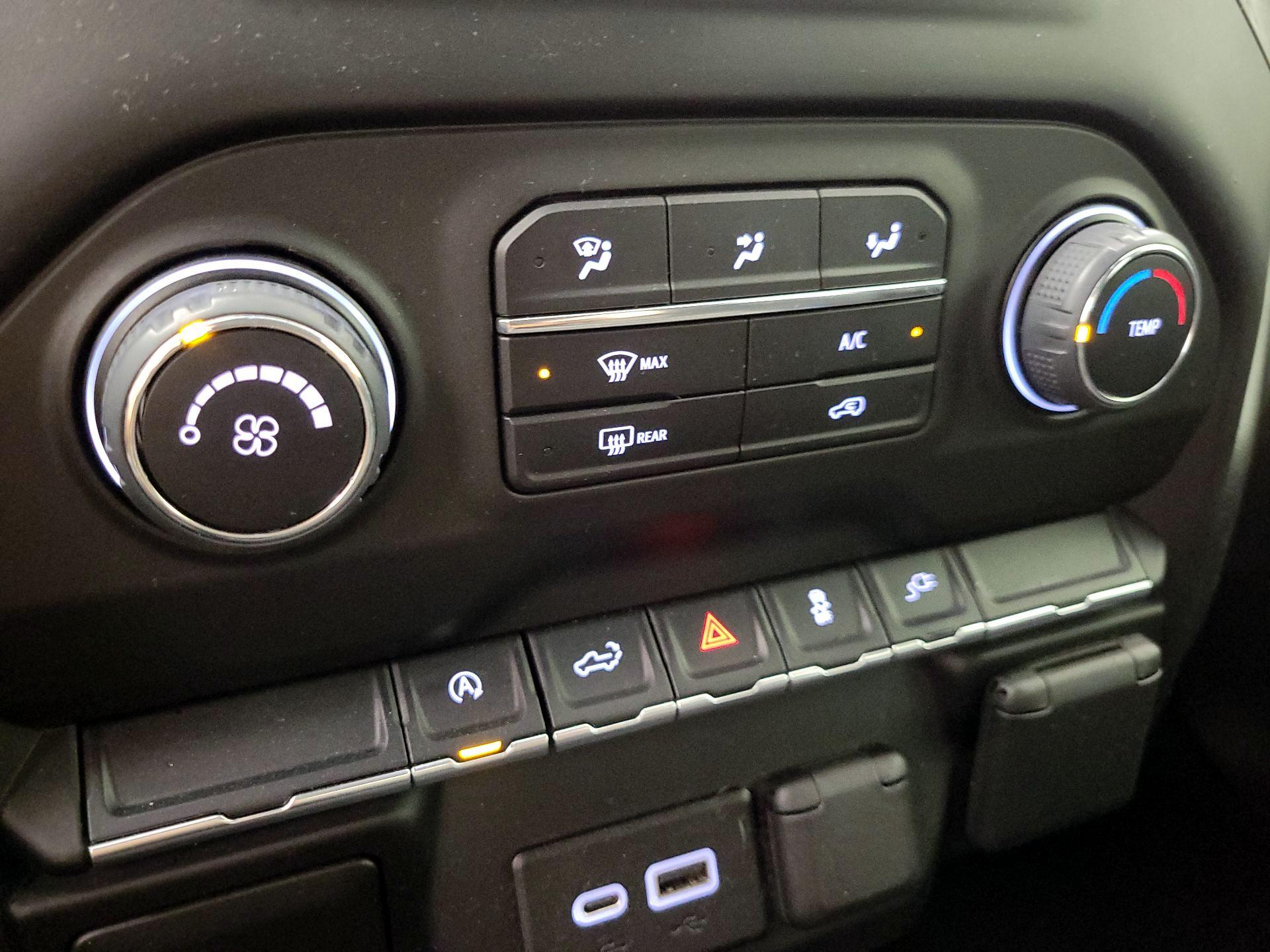 Thumbnail: 2021 Chevrolet Silverado 1500 - 16