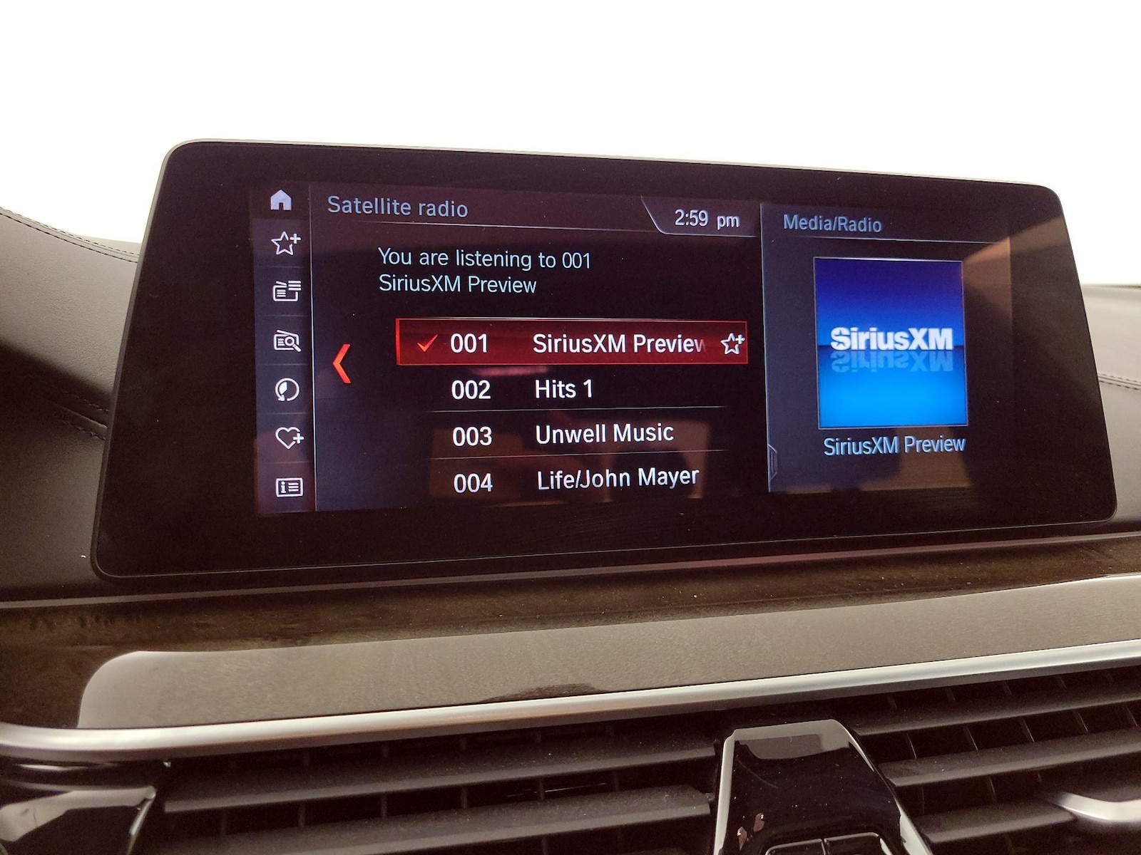 2018 BMW 5 Series M550i - Photo 17