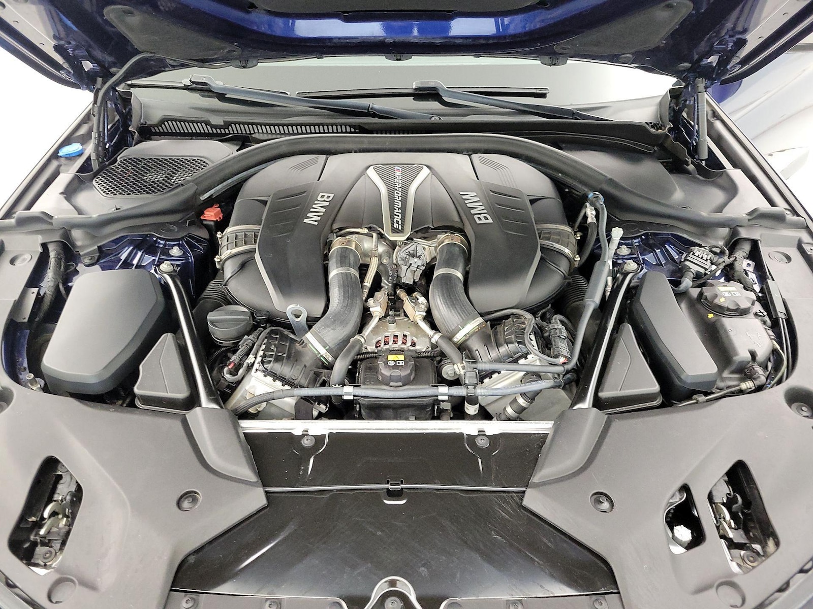 2018 BMW 5 Series M550i - Photo 24