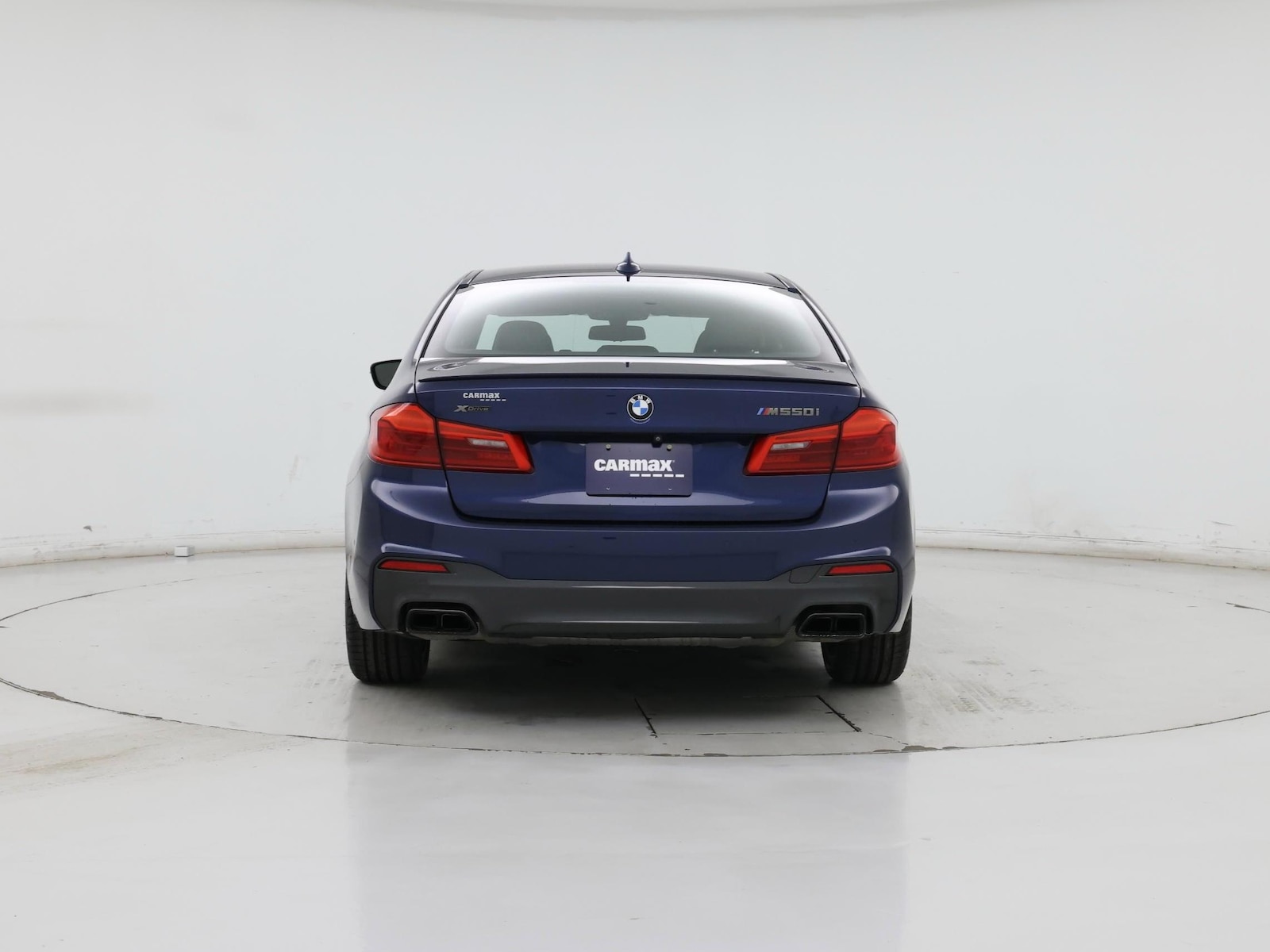 2018 BMW 5 Series M550i - Photo 7