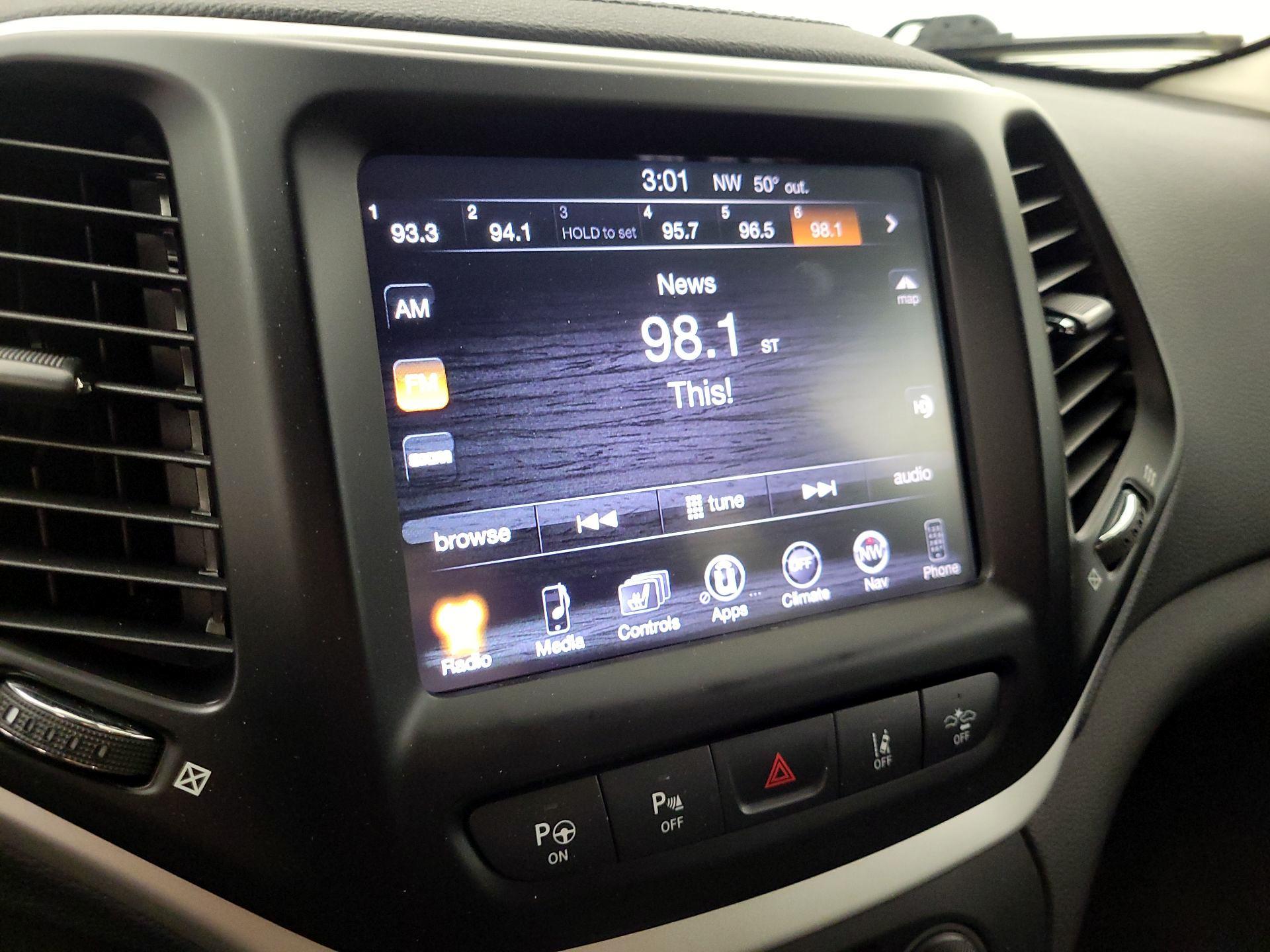 Thumbnail: 2014 Jeep Cherokee - 15