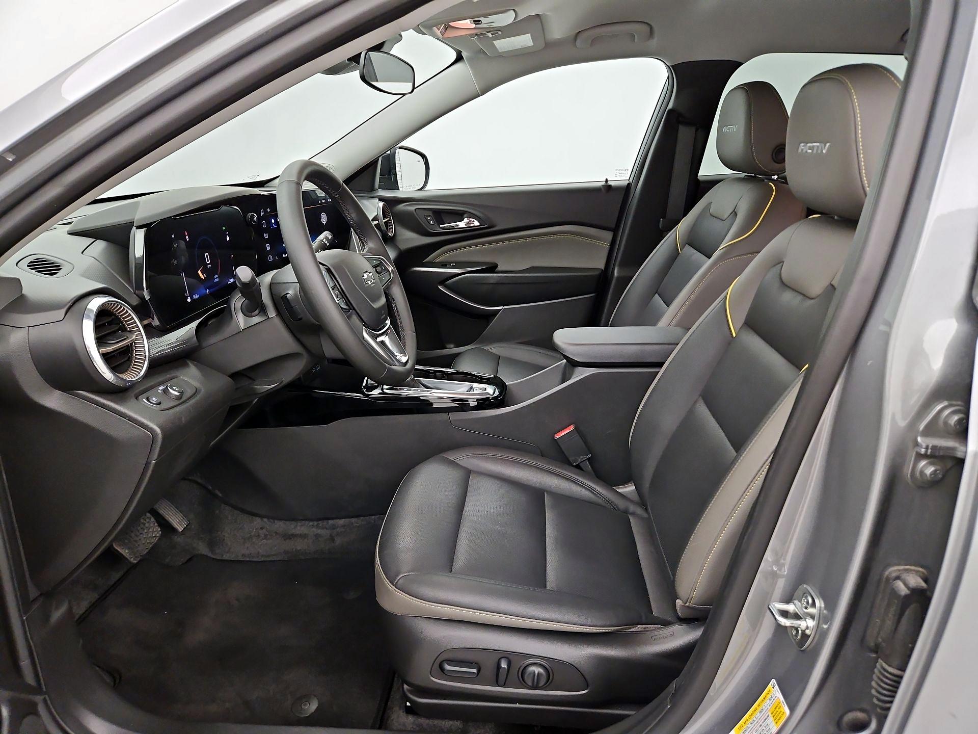 Thumbnail: 2025 Chevrolet Trax - 11