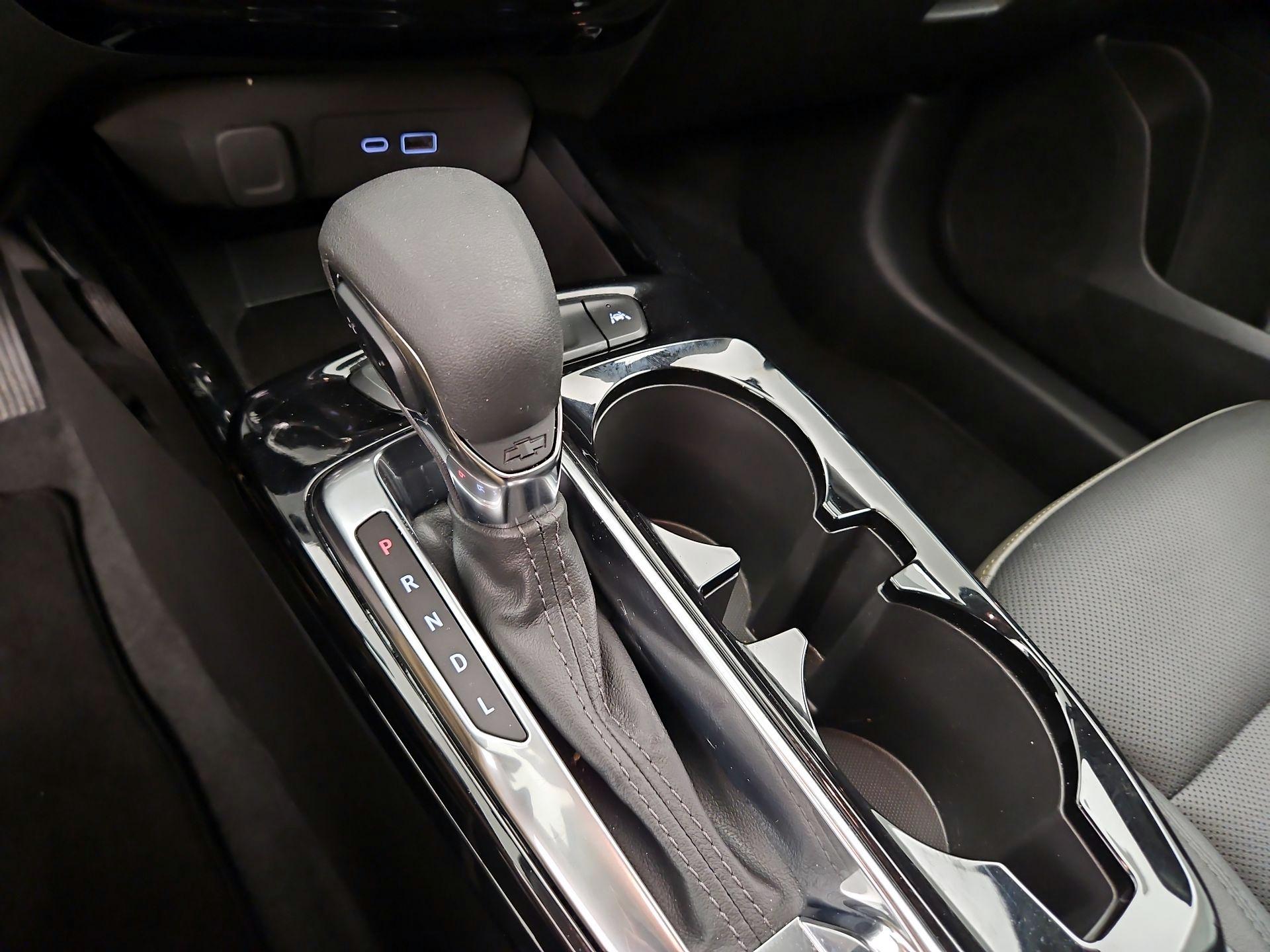 Thumbnail: 2025 Chevrolet Trax - 17