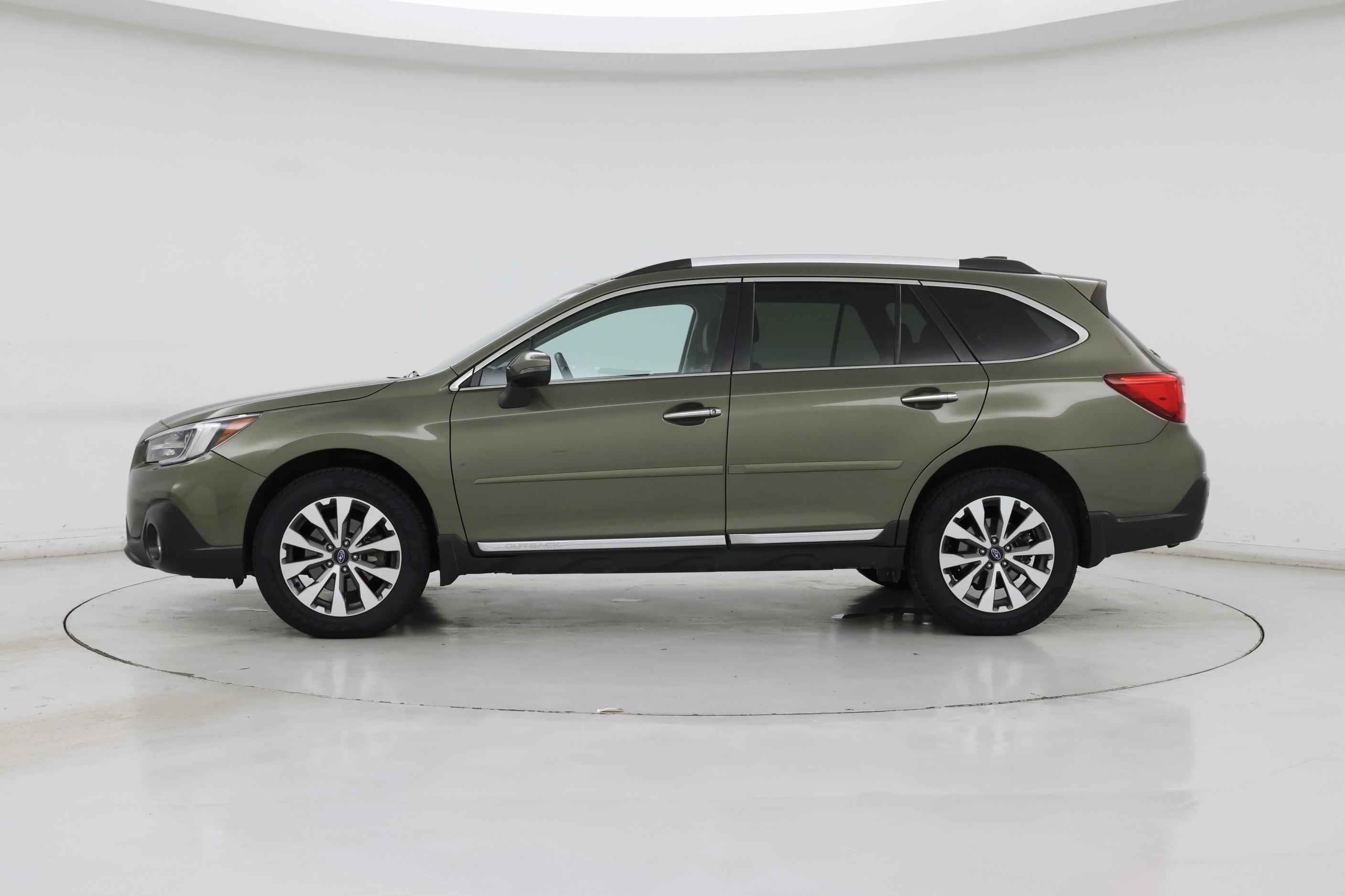Thumbnail: 2018 Subaru Outback - 3