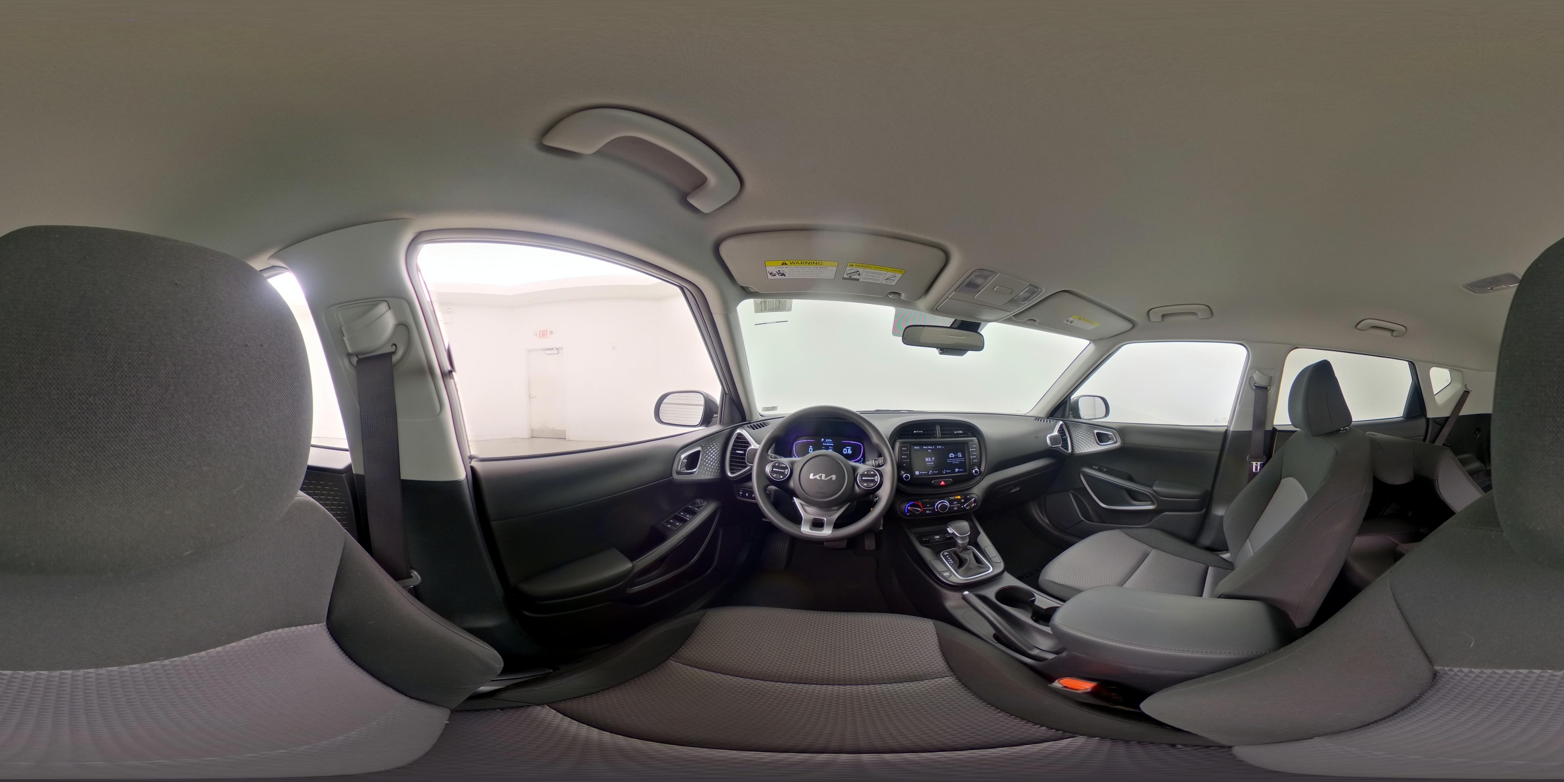 2024 Kia Soul LX - Photo 27