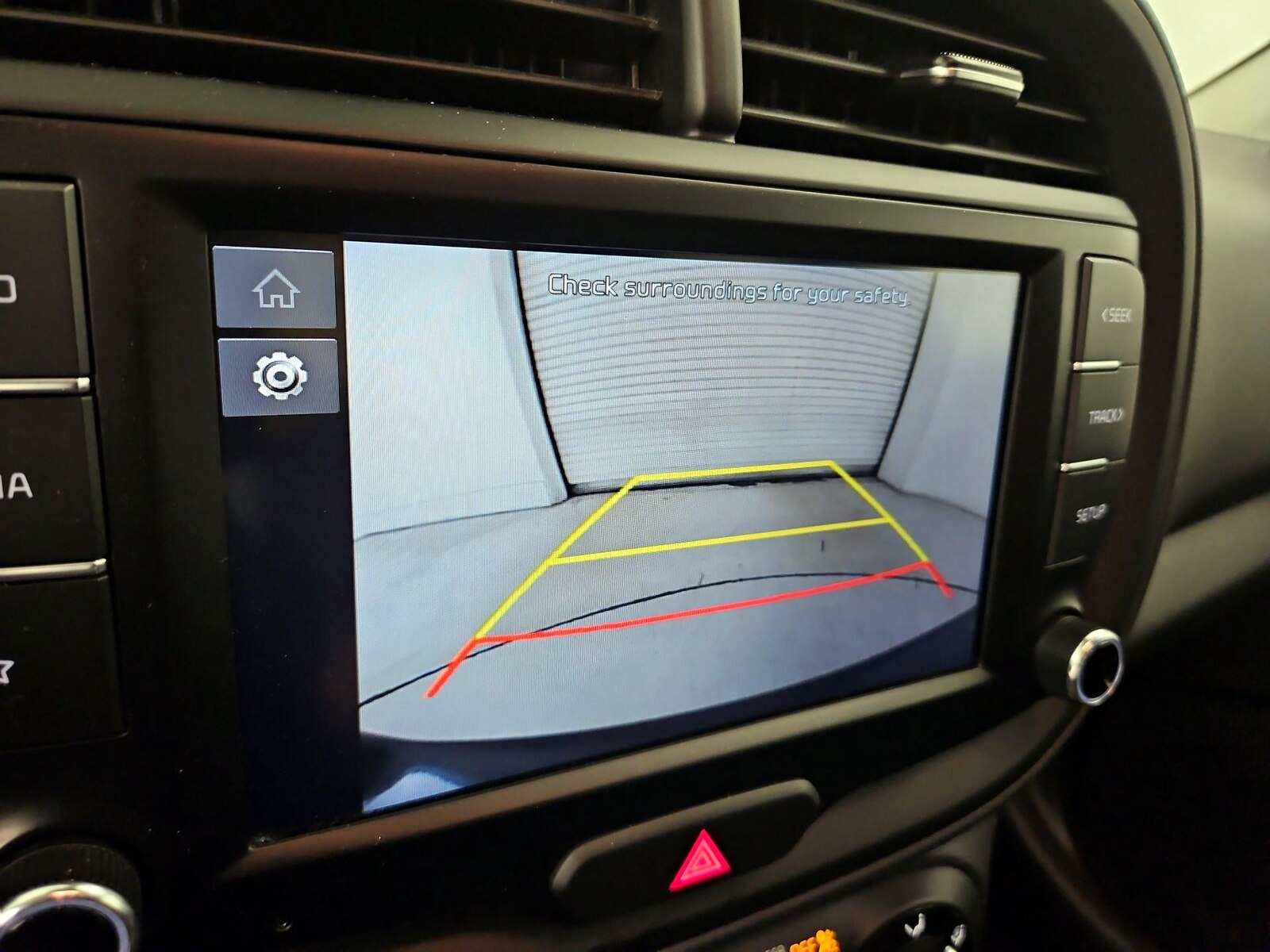 2024 Kia Soul LX - Photo 15