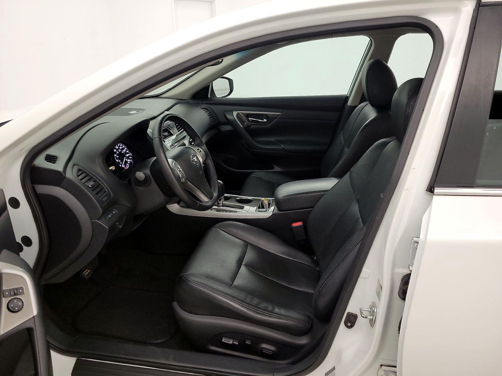 2015 Nissan Altima SL - Photo 12