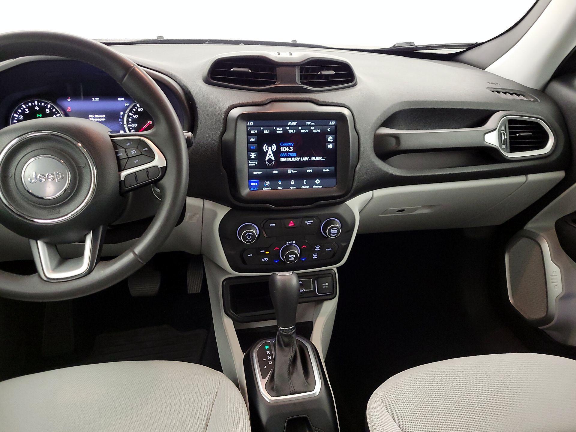 Thumbnail: 2018 Jeep Renegade - 9