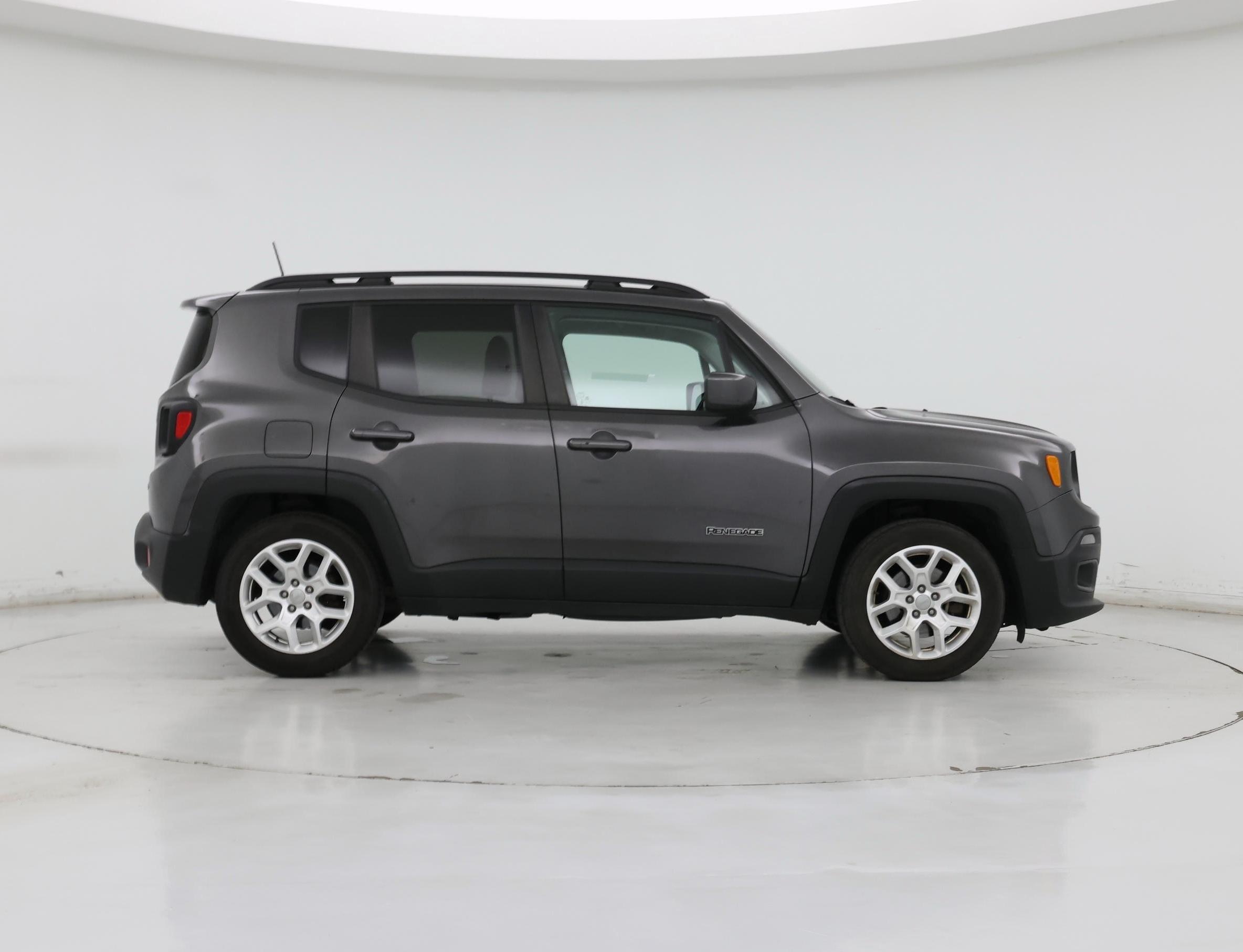 Thumbnail: 2018 Jeep Renegade - 7