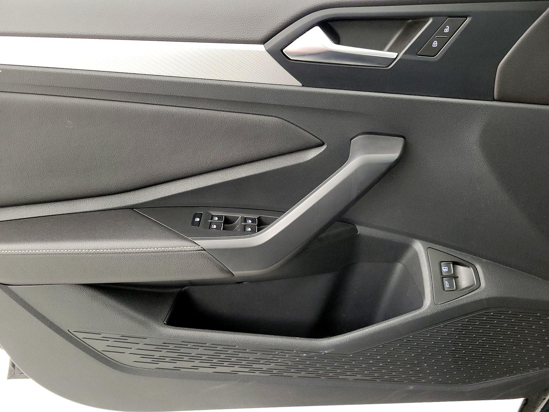 Thumbnail: 2024 Volkswagen Jetta - 12