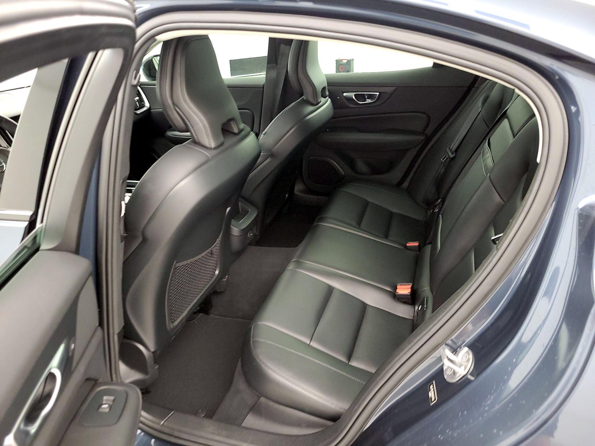 Thumbnail: 2024 Volvo S60 - 20