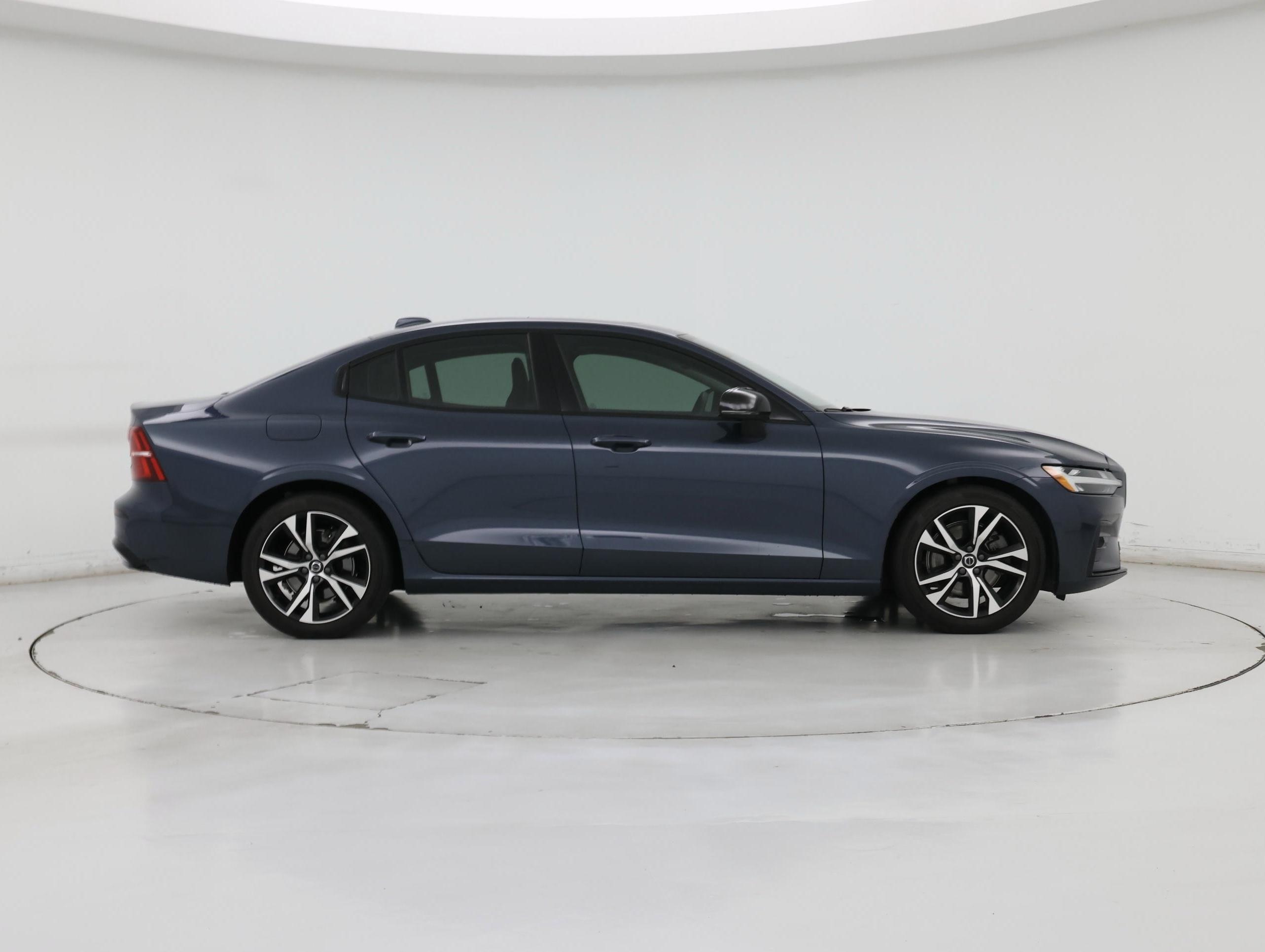Thumbnail: 2024 Volvo S60 - 7