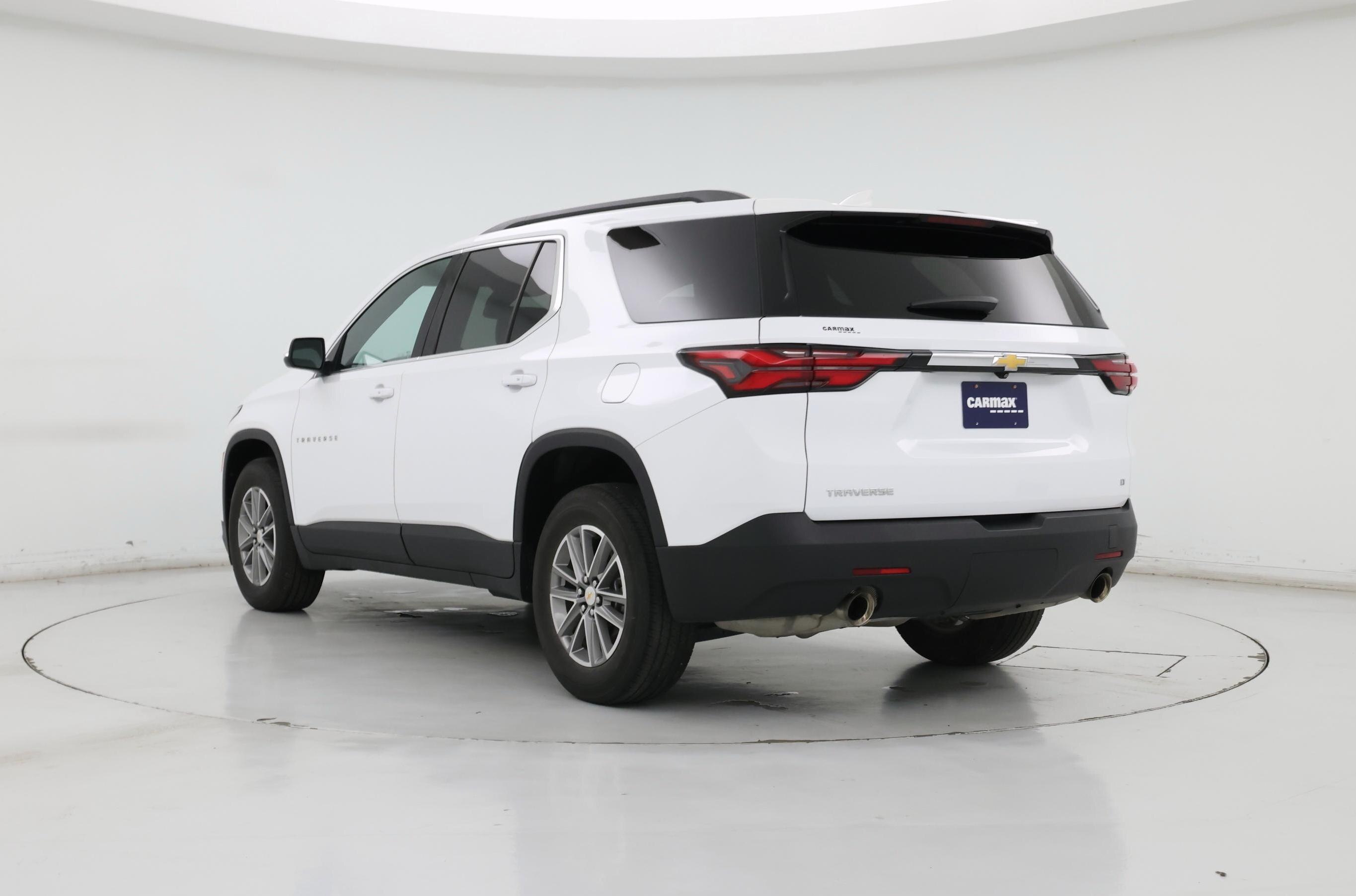 Thumbnail: 2023 Chevrolet Traverse - 2