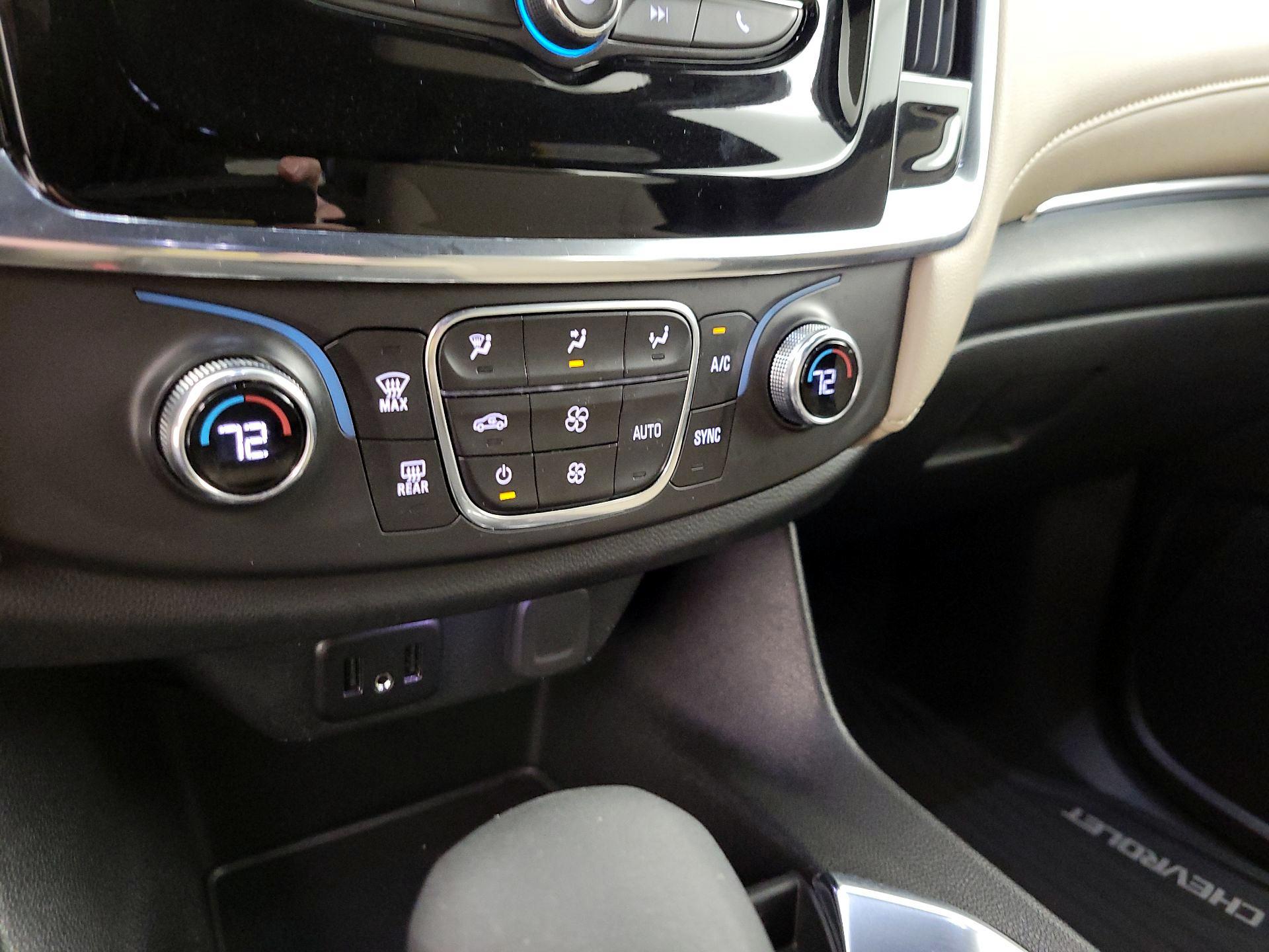 Thumbnail: 2023 Chevrolet Traverse - 16