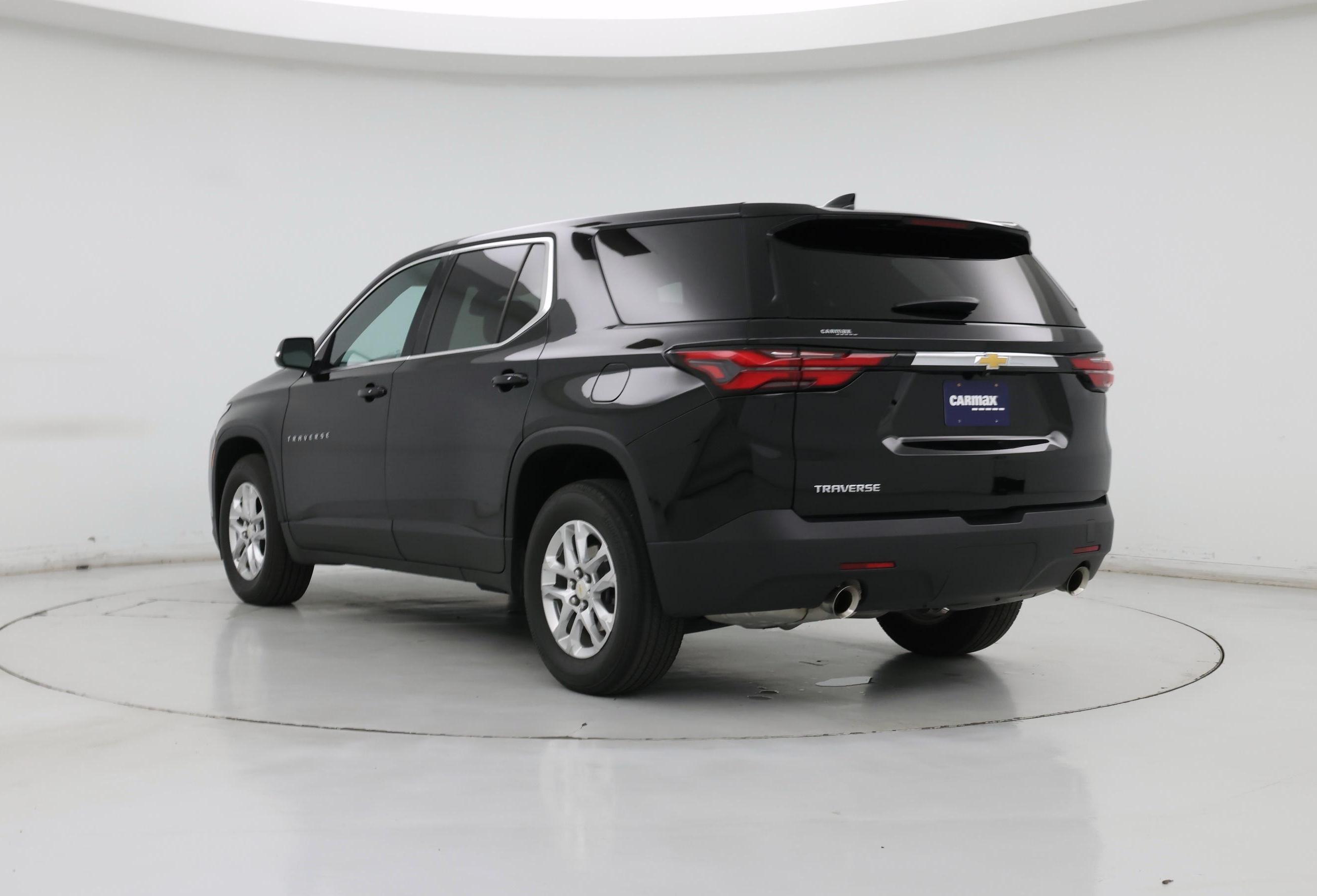 Thumbnail: 2023 Chevrolet Traverse - 2