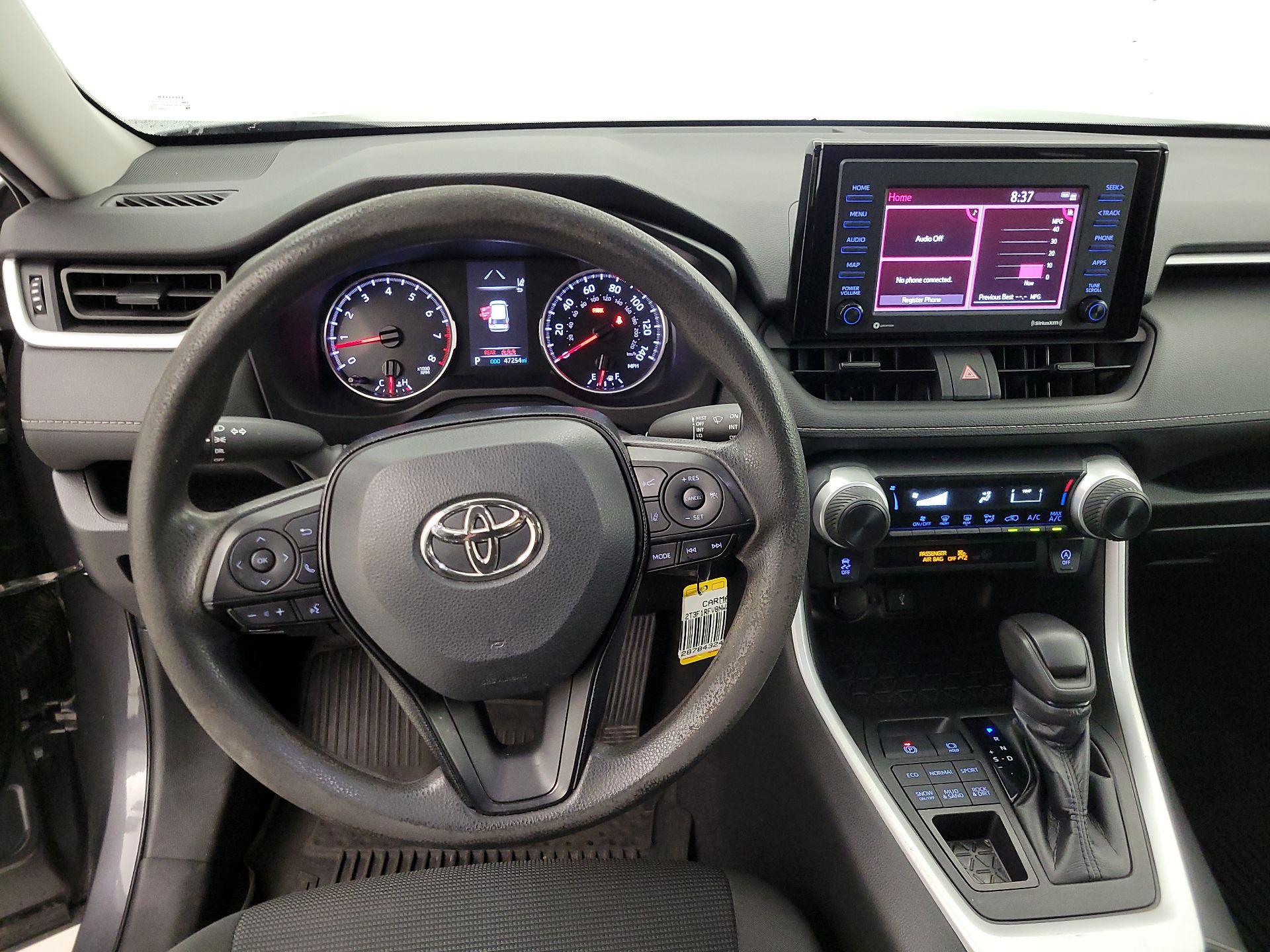 Thumbnail: 2022 Toyota RAV4 - 10