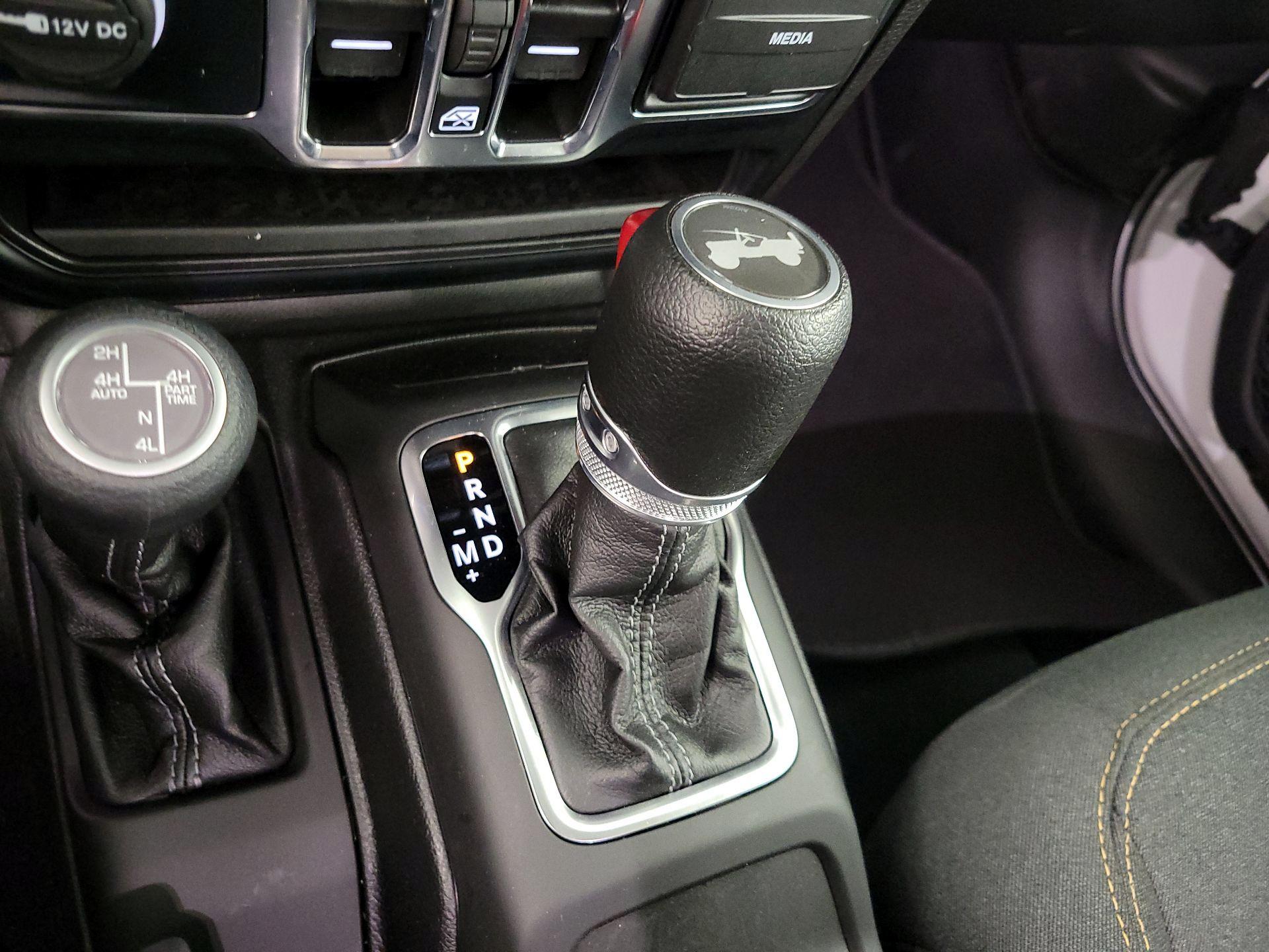 Thumbnail: 2024 Jeep Wrangler - 17
