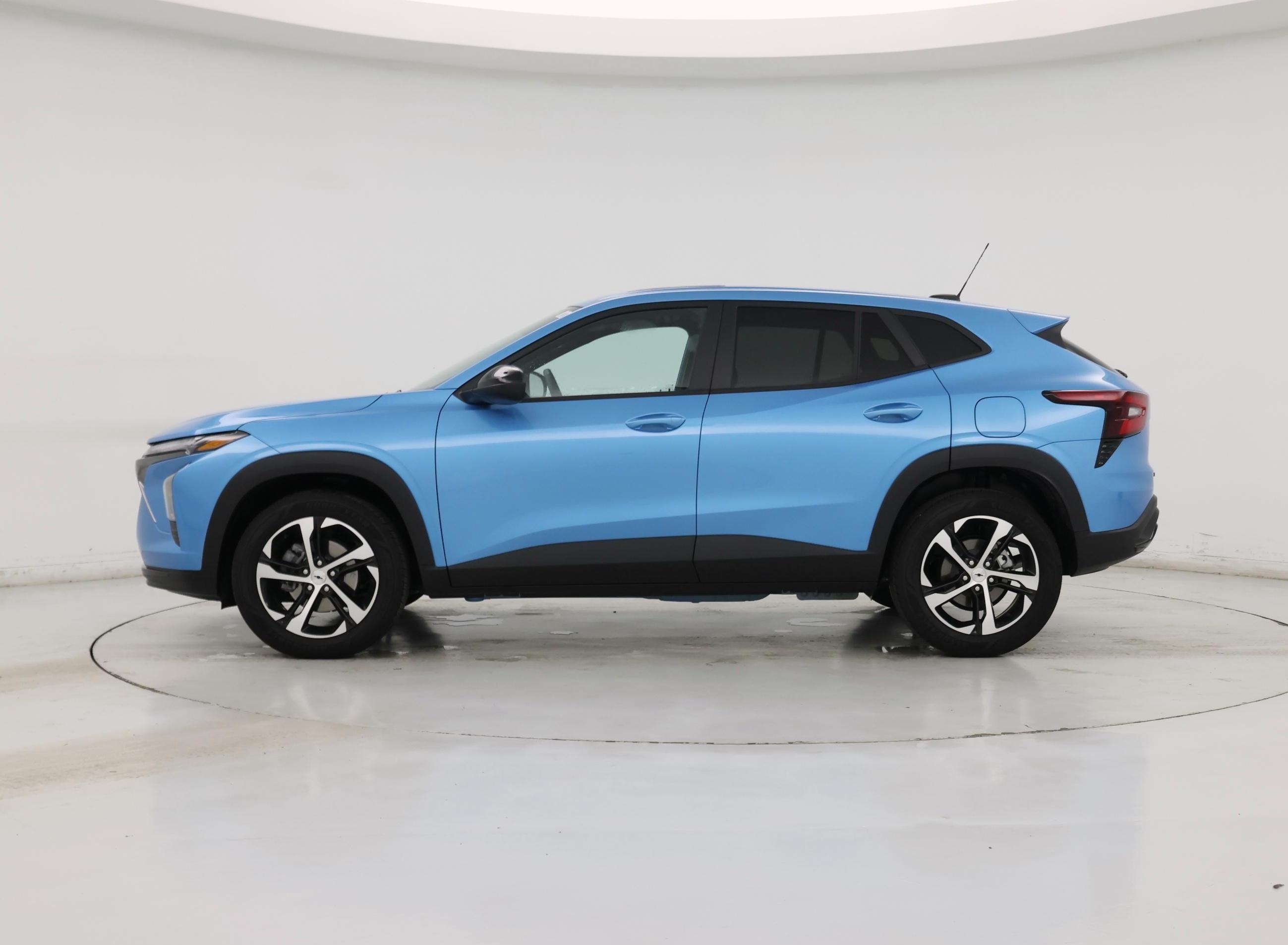 Thumbnail: 2025 Chevrolet Trax - 3