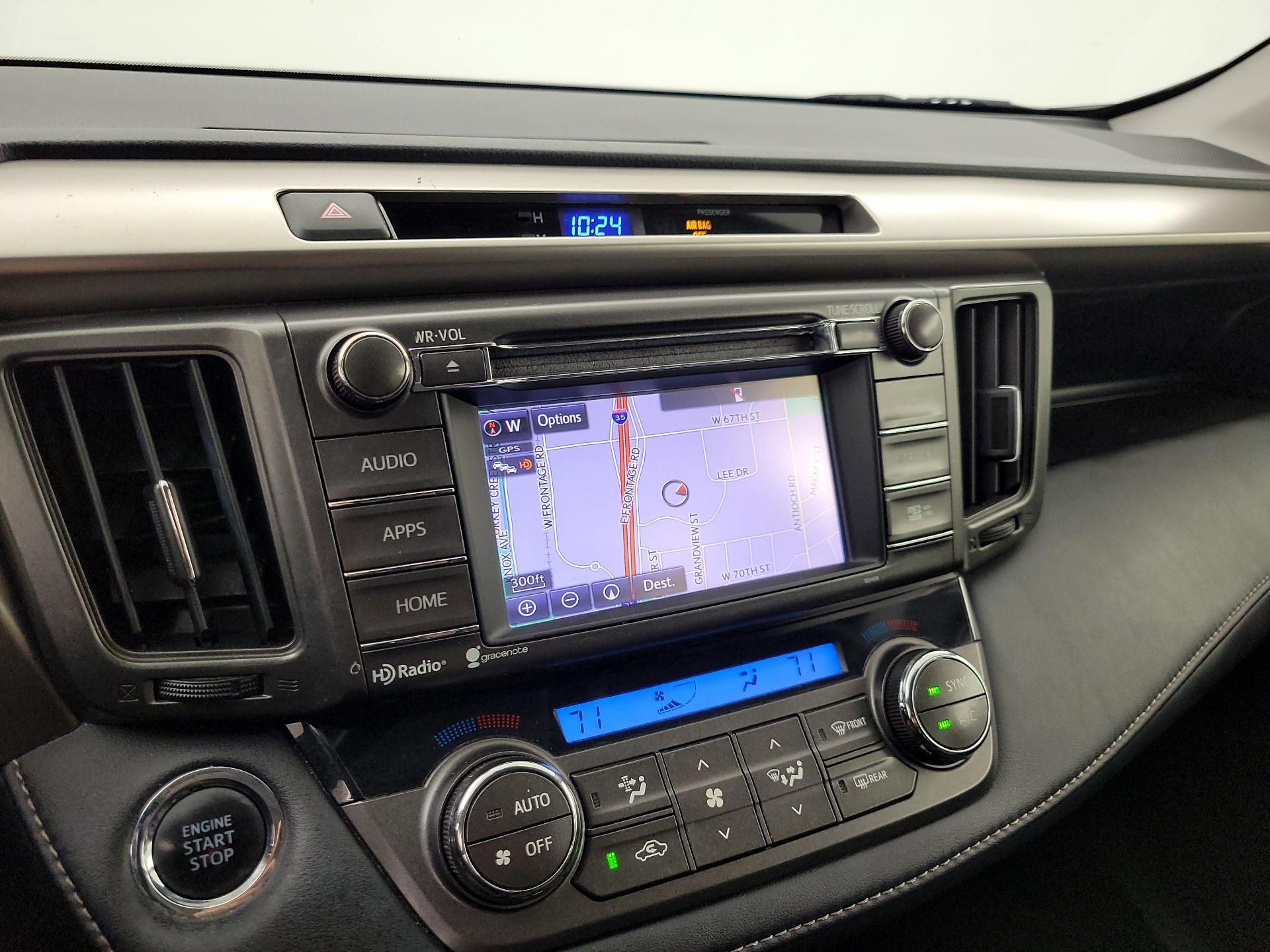 Thumbnail: 2015 Toyota RAV4 - 14