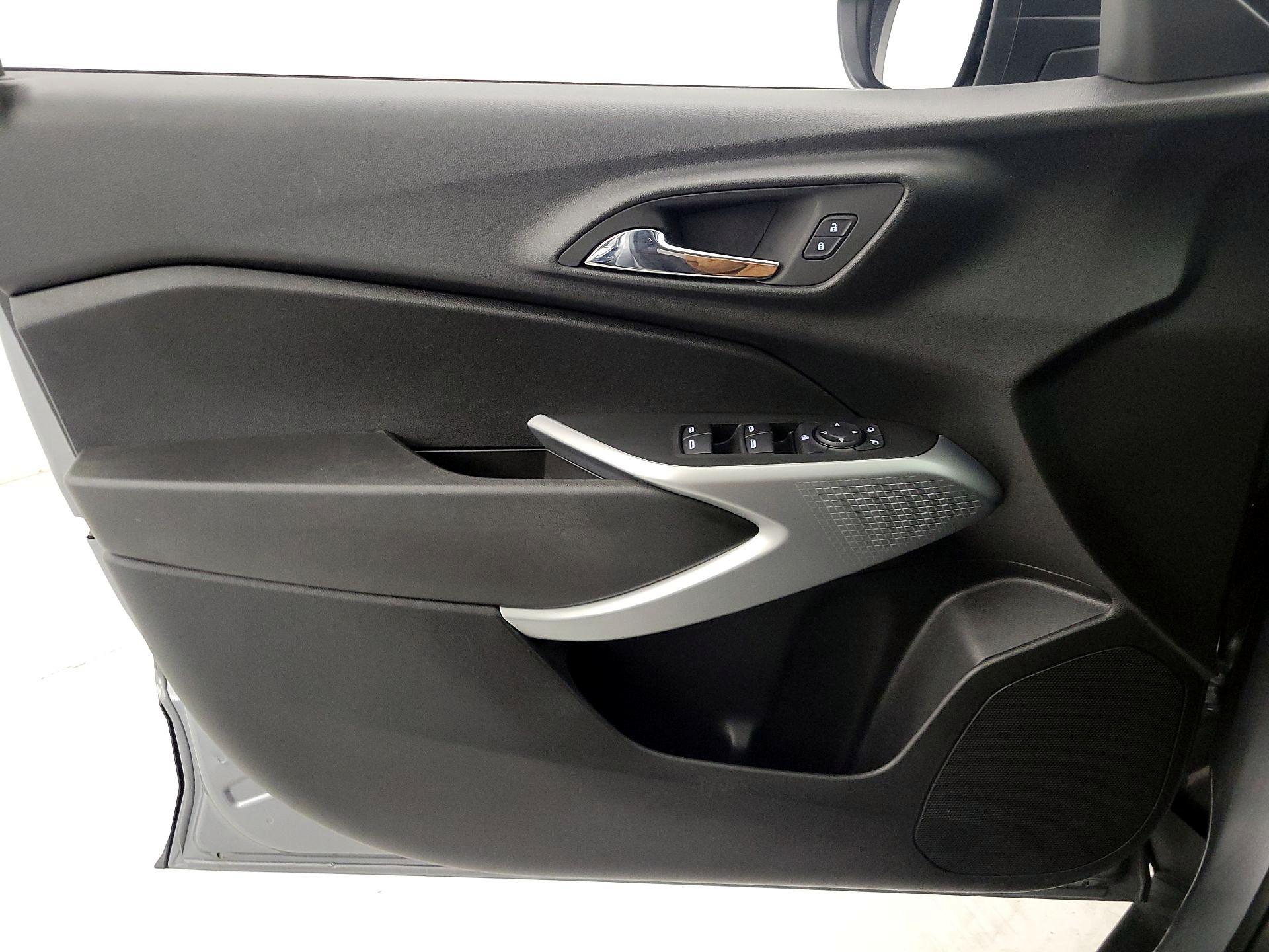 Thumbnail: 2024 Chevrolet Trax - 12