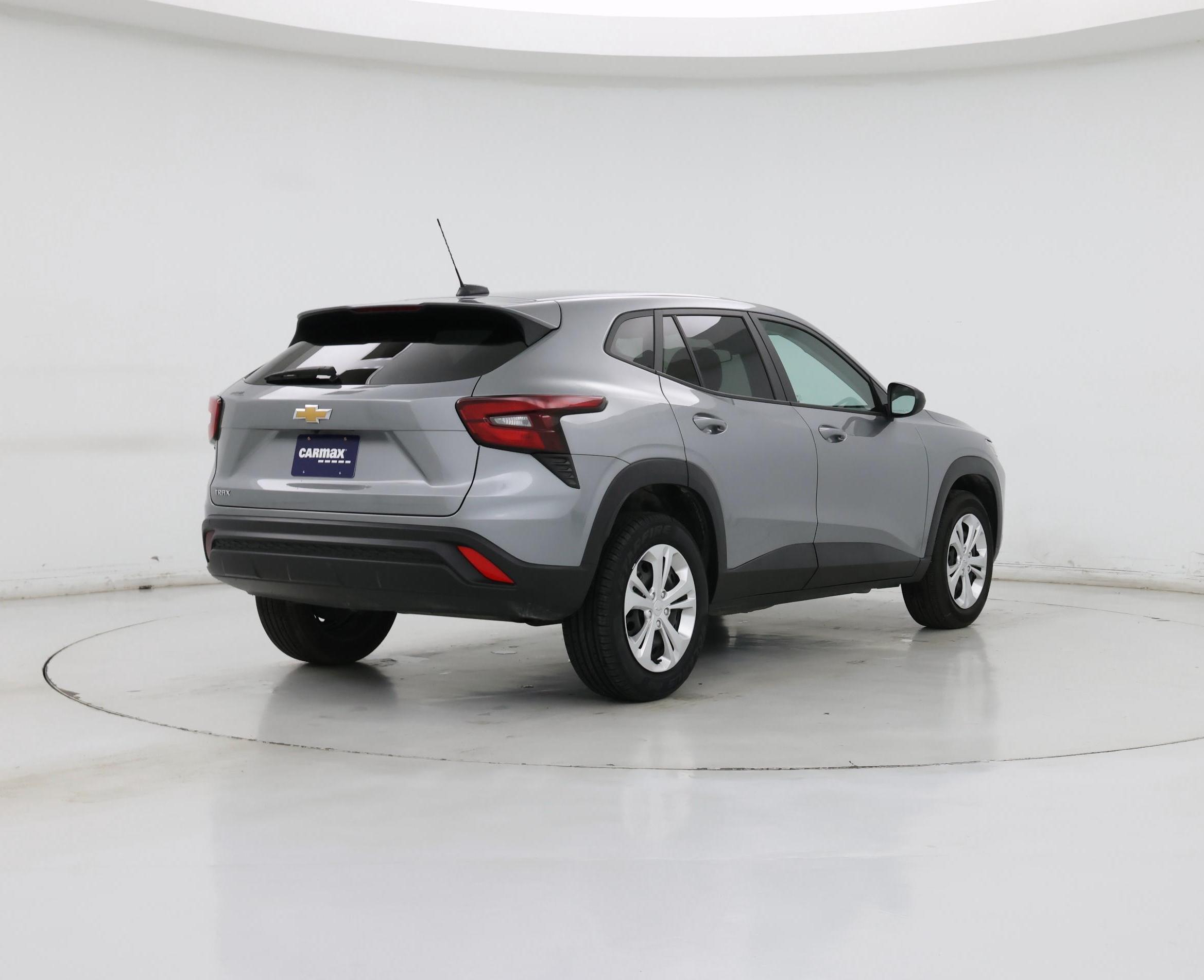 Thumbnail: 2024 Chevrolet Trax - 8