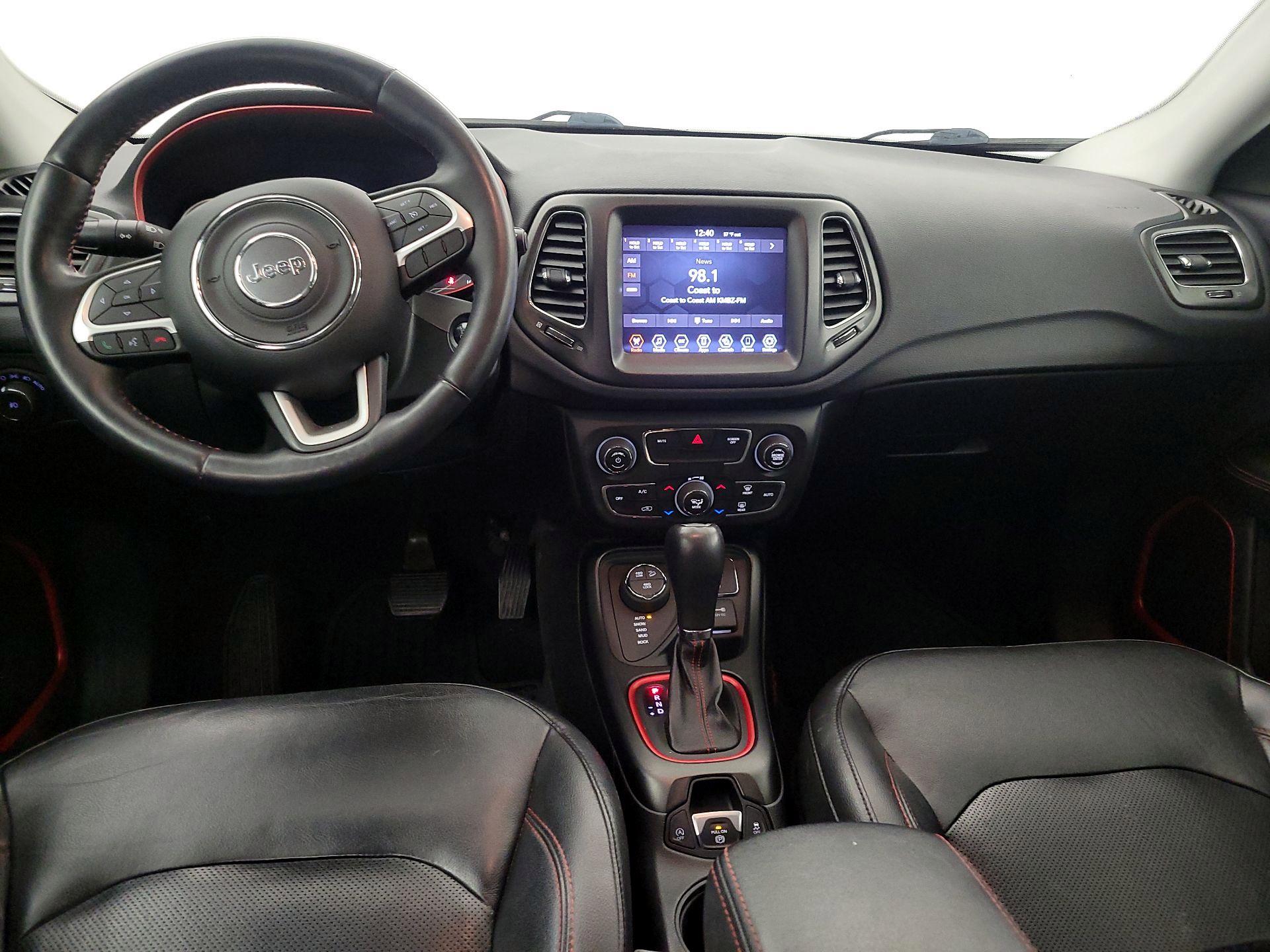 Thumbnail: 2018 Jeep Compass - 9