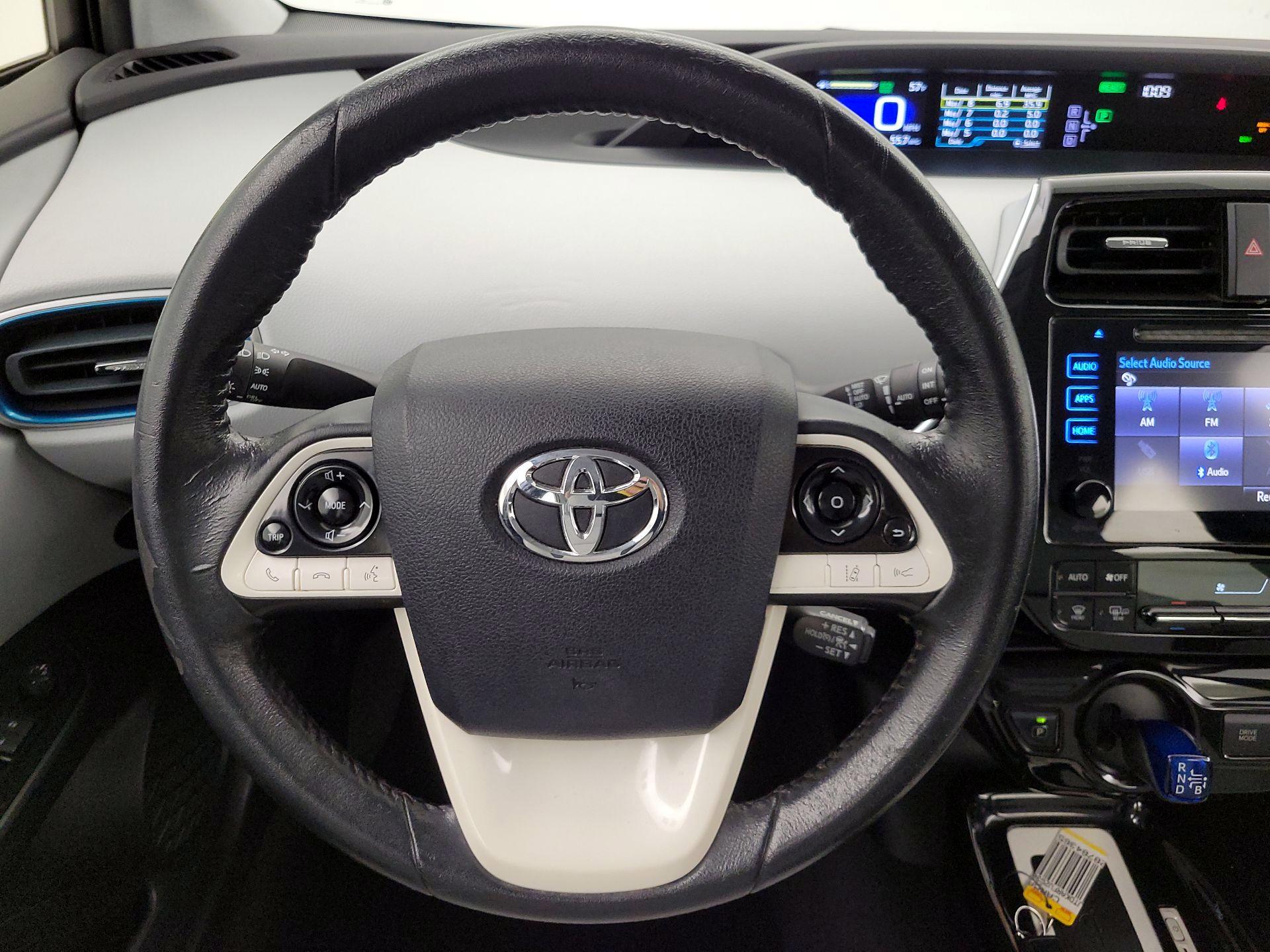 Thumbnail: 2016 Toyota Prius - 10