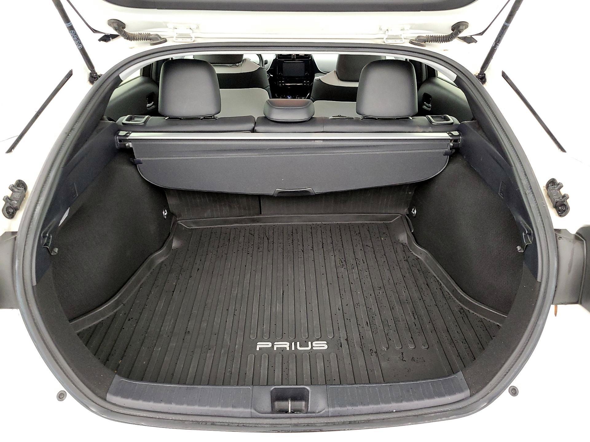 Thumbnail: 2016 Toyota Prius - 20