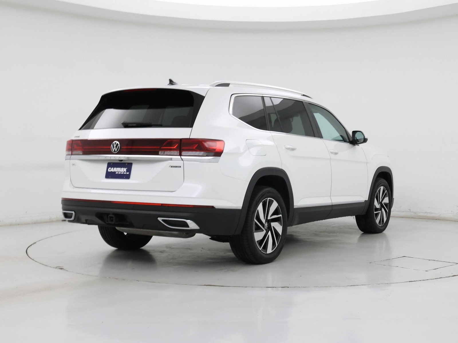 2025 Volkswagen Atlas SEL - Photo 9