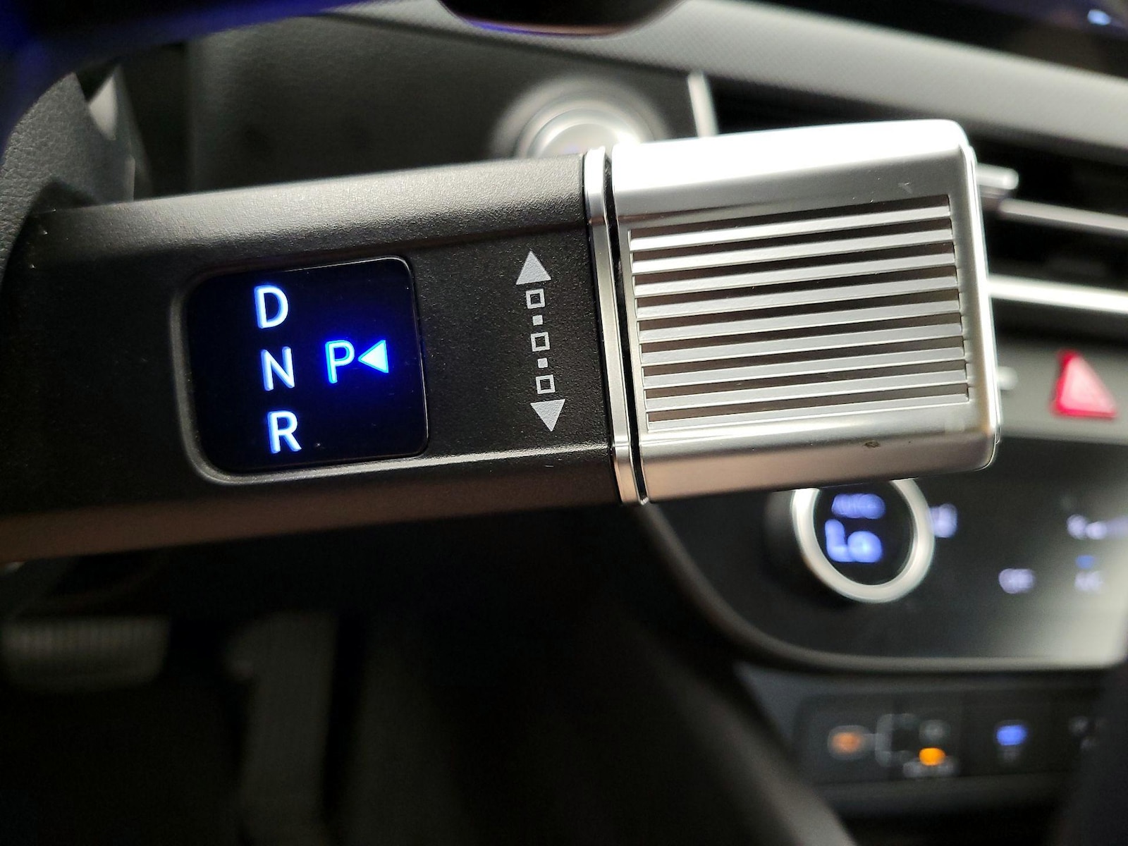 2025 Hyundai Sonata SEL - Photo 18