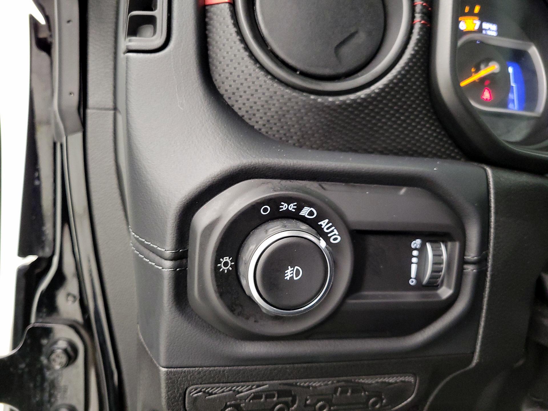Thumbnail: 2025 Jeep Wrangler - 13