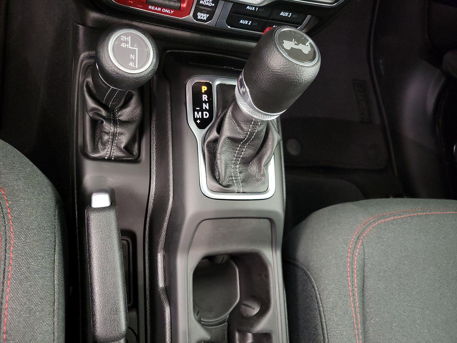Thumbnail: 2025 Jeep Wrangler - 17