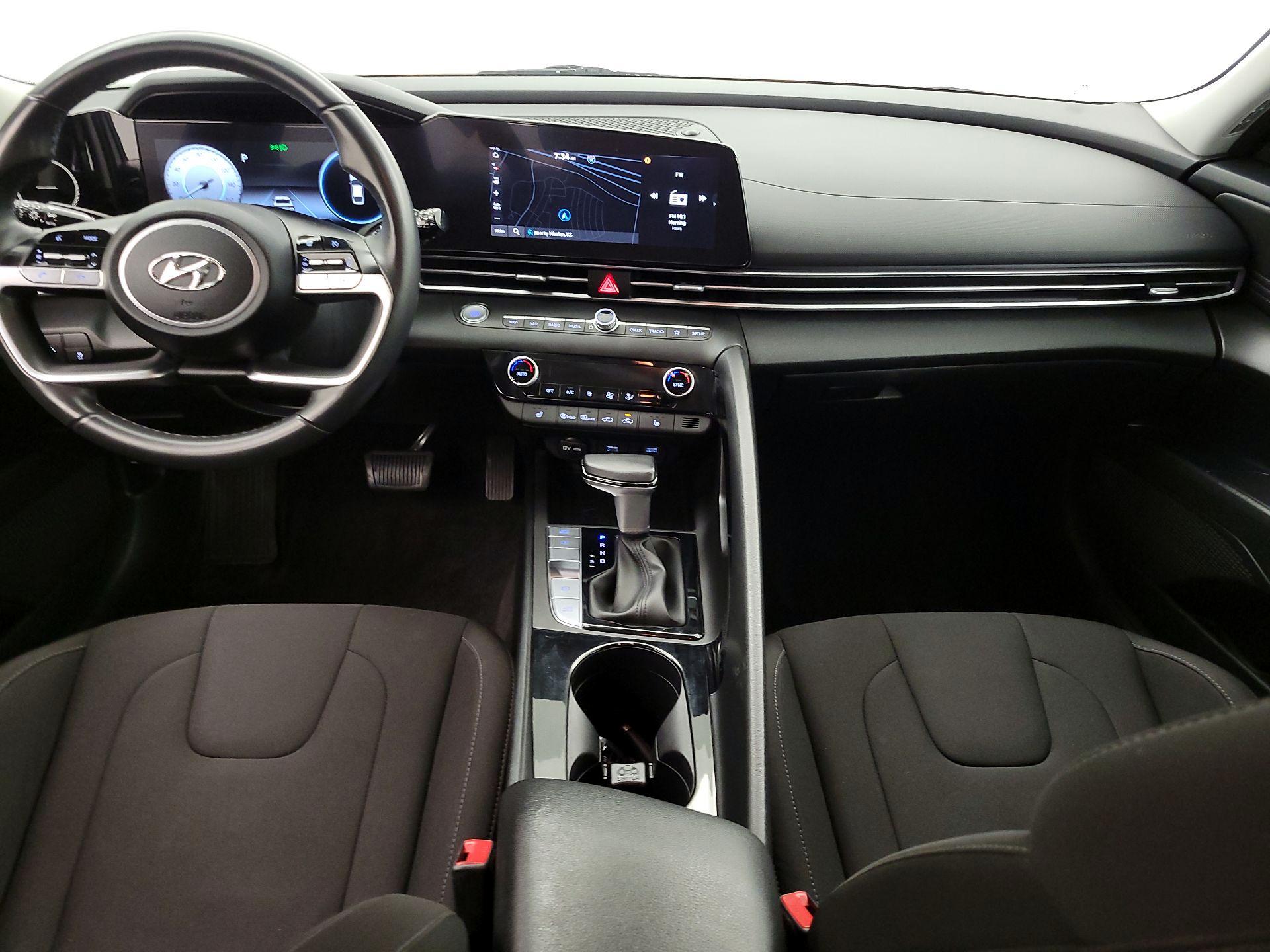 Thumbnail: 2023 Hyundai Elantra - 9