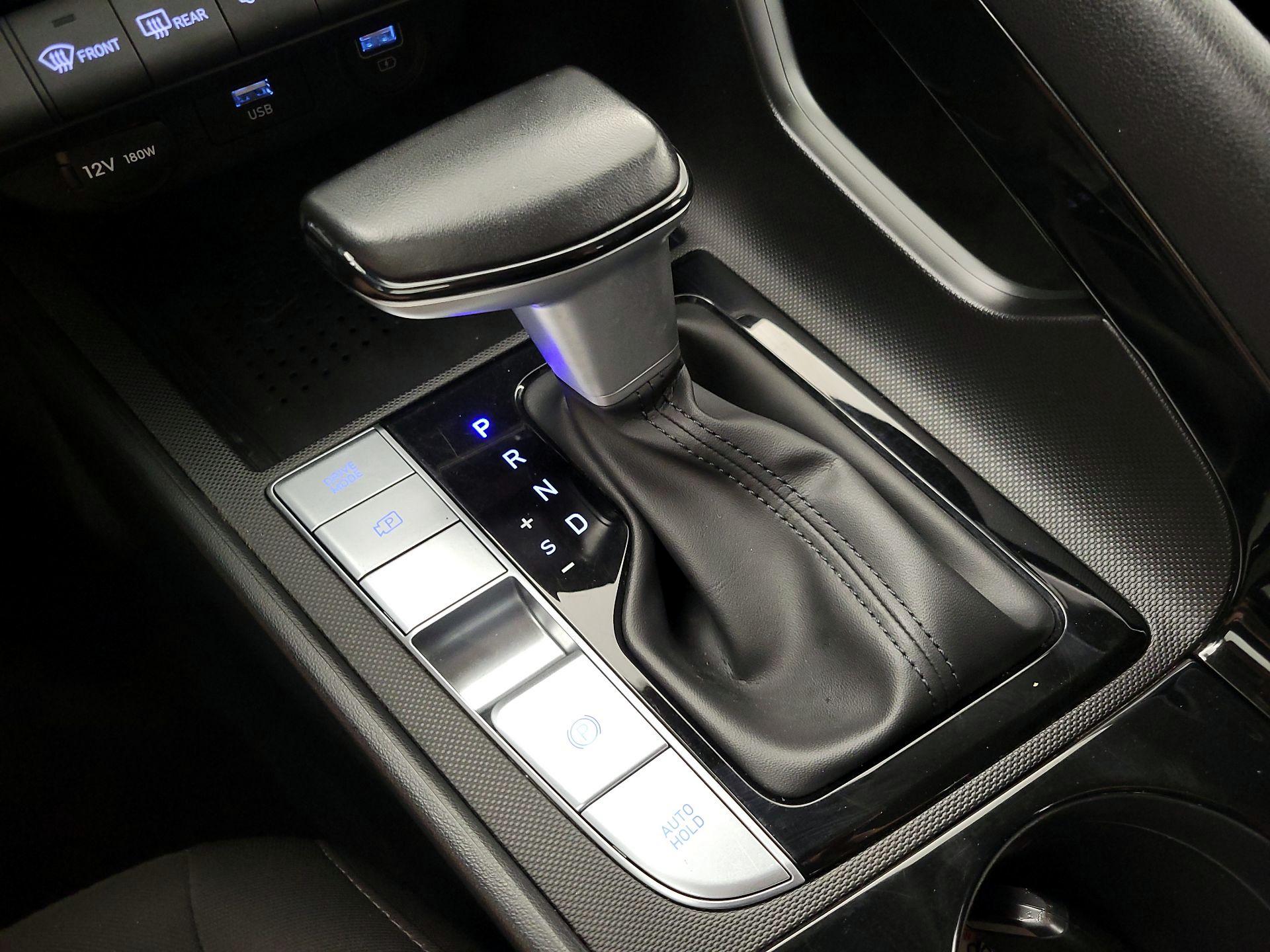 Thumbnail: 2023 Hyundai Elantra - 18