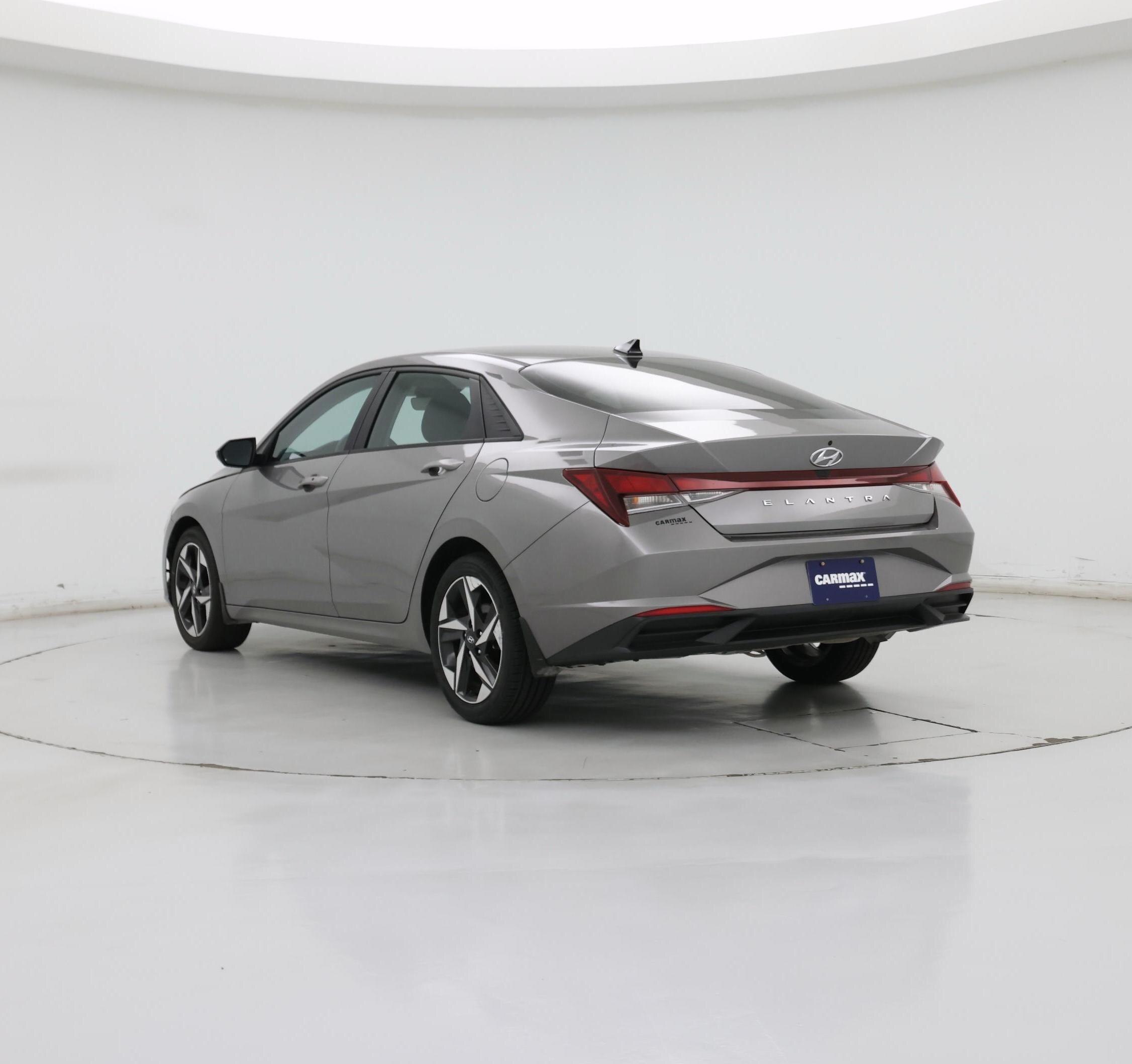 Thumbnail: 2023 Hyundai Elantra - 2