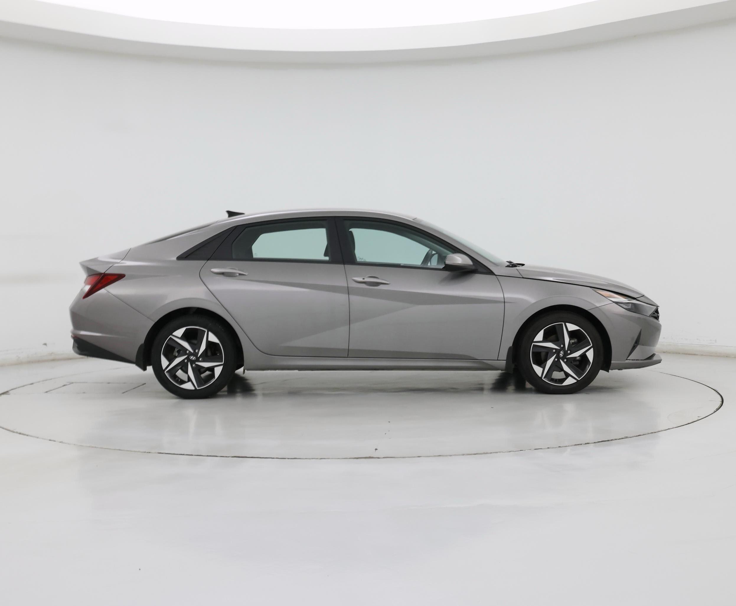 Thumbnail: 2023 Hyundai Elantra - 7