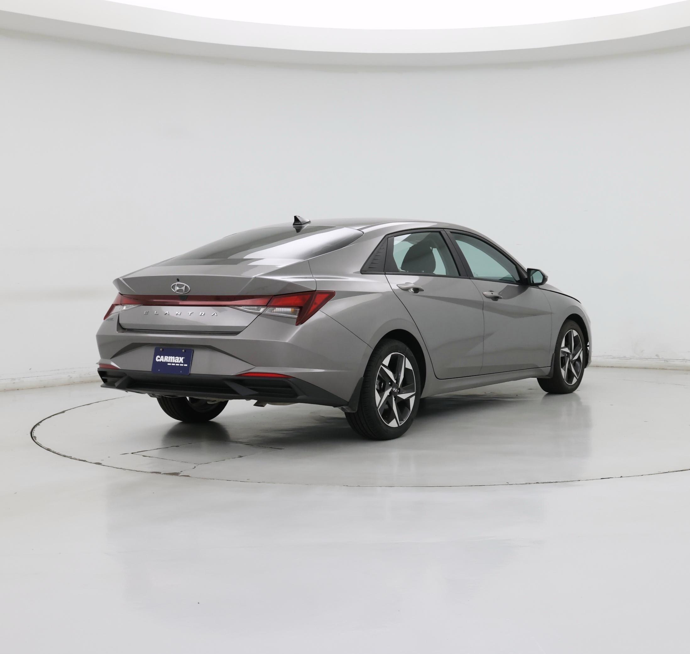 Thumbnail: 2023 Hyundai Elantra - 8