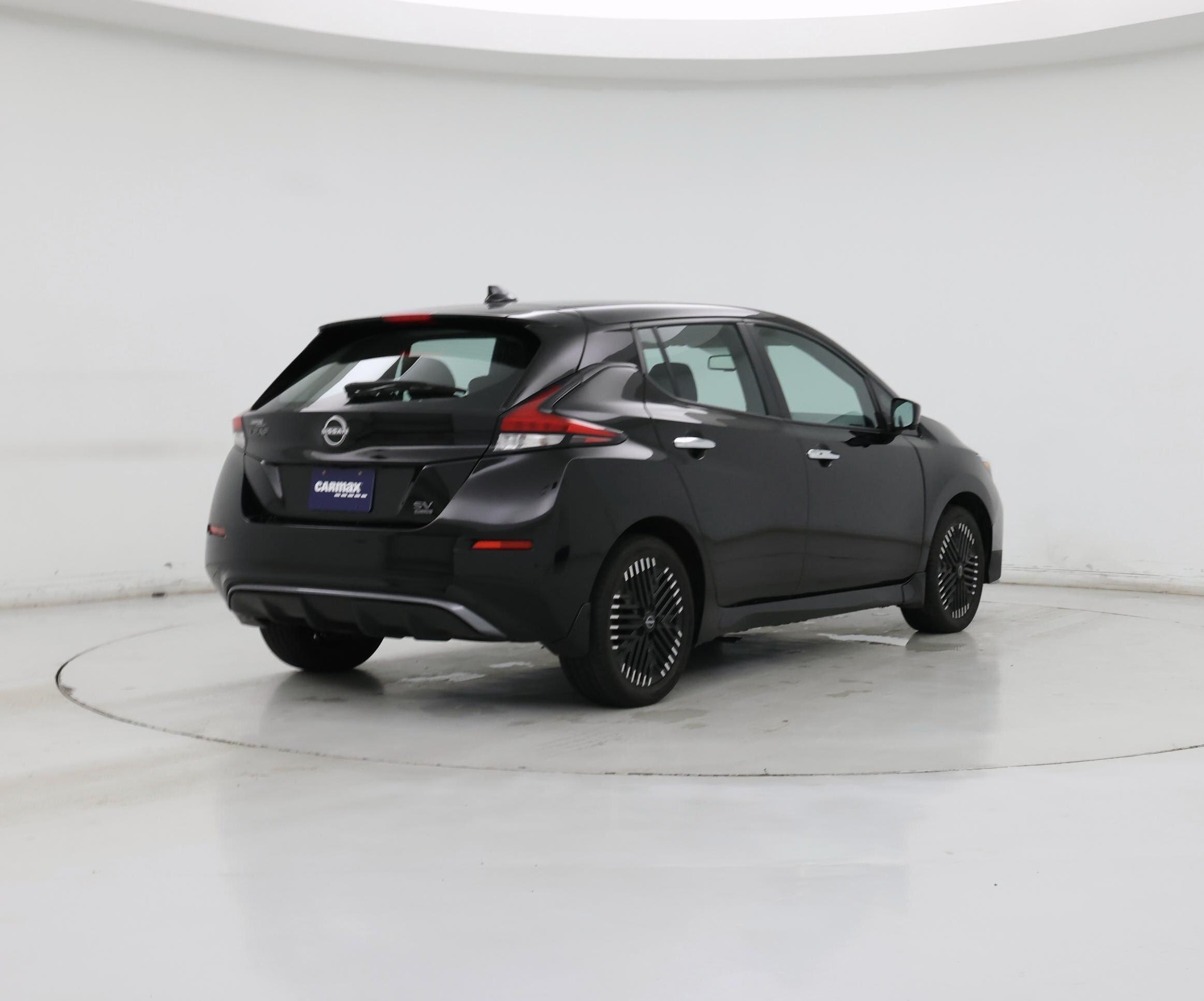 Thumbnail: 2023 Nissan Leaf - 8