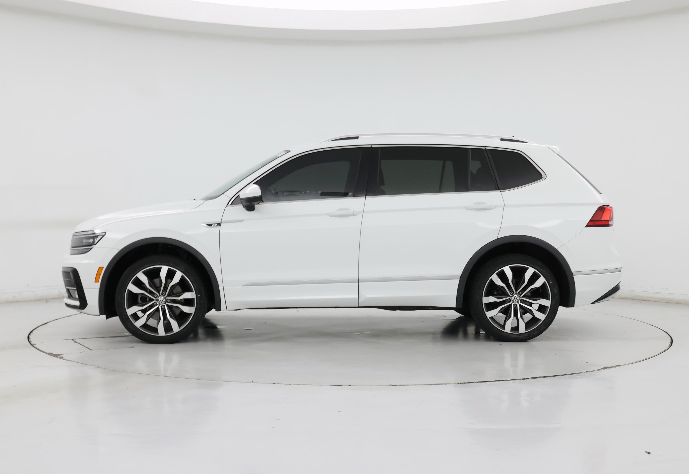 Thumbnail: 2021 Volkswagen Tiguan - 3