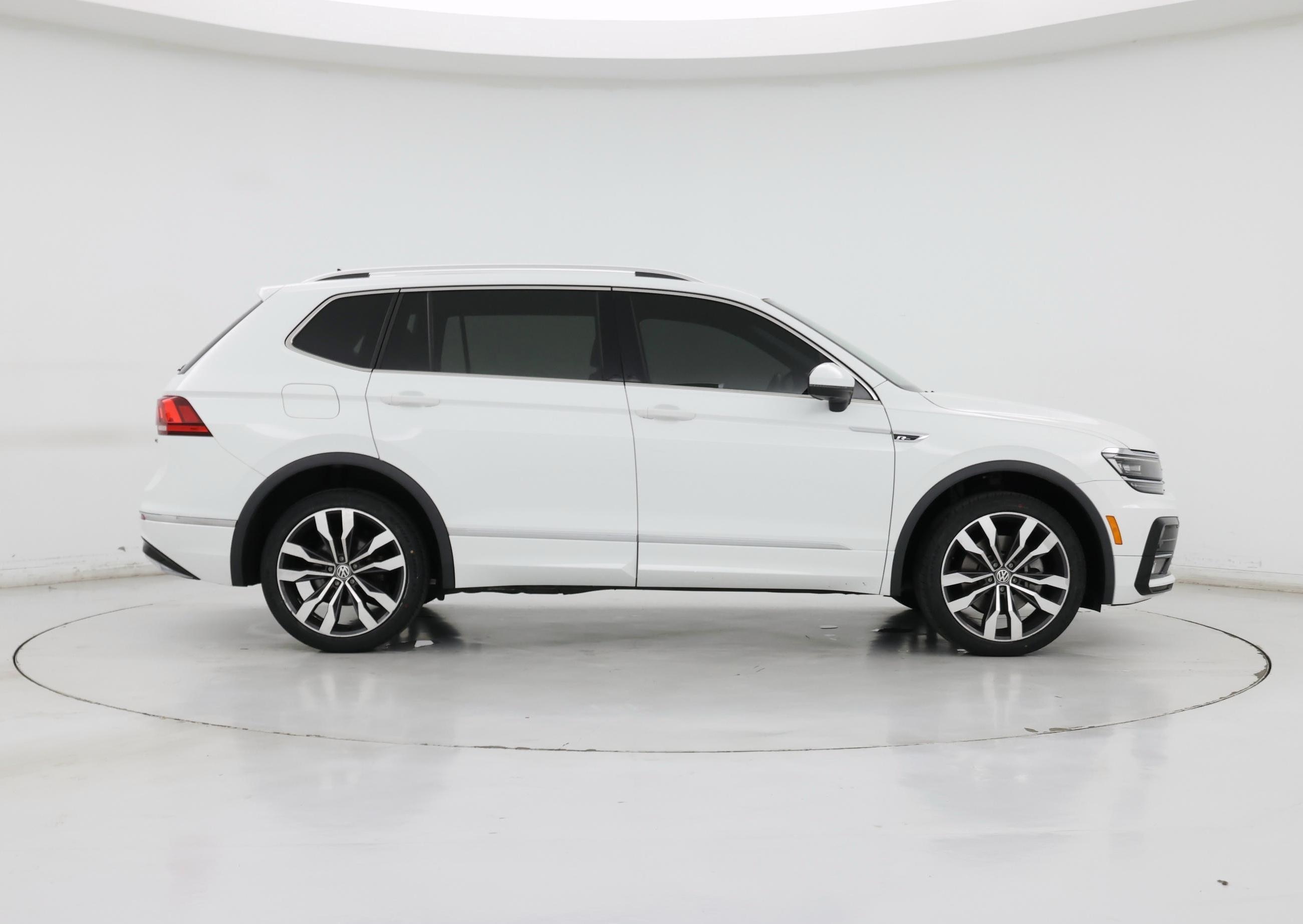 Thumbnail: 2021 Volkswagen Tiguan - 7