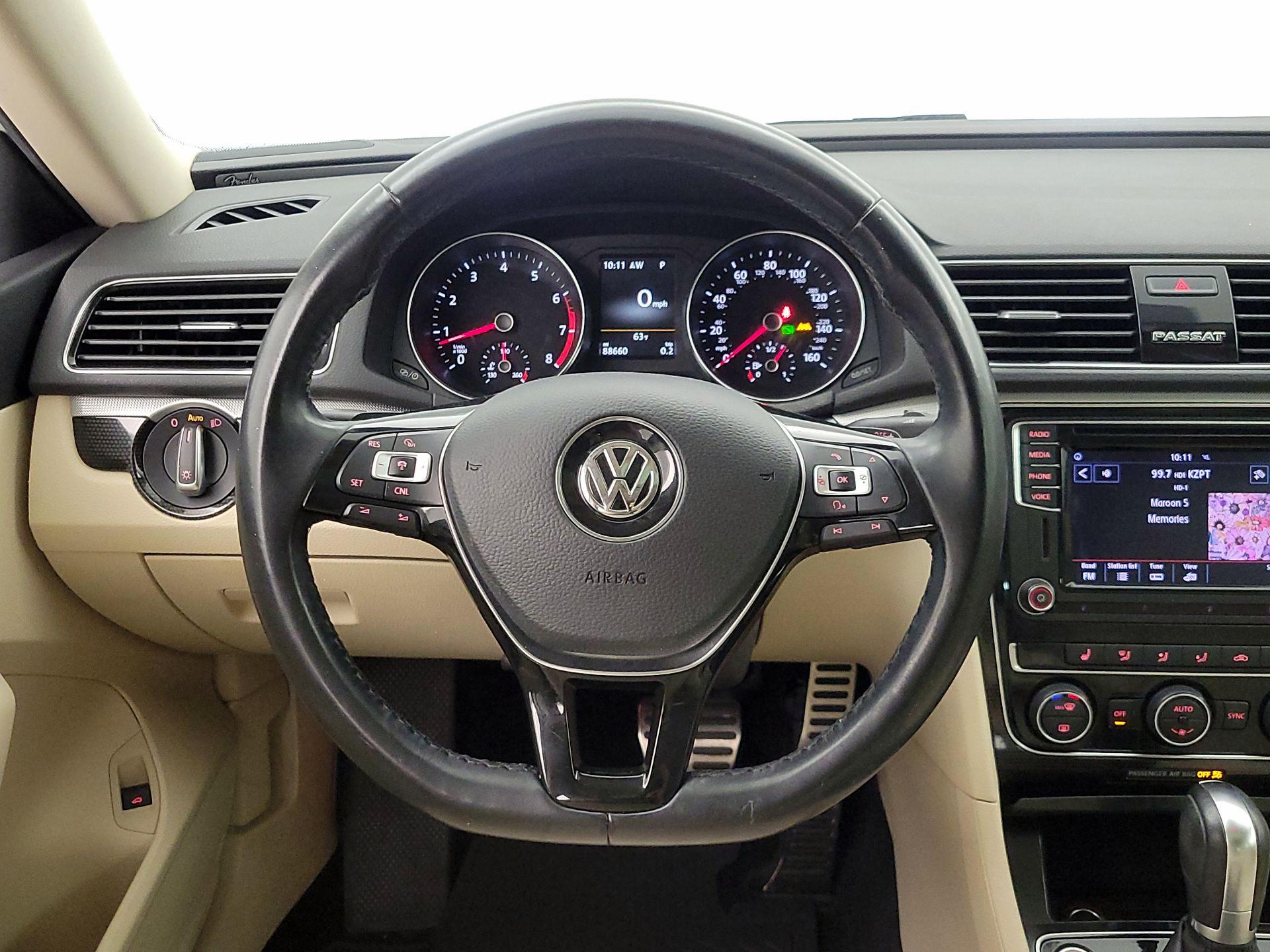 Thumbnail: 2019 Volkswagen Passat - 10
