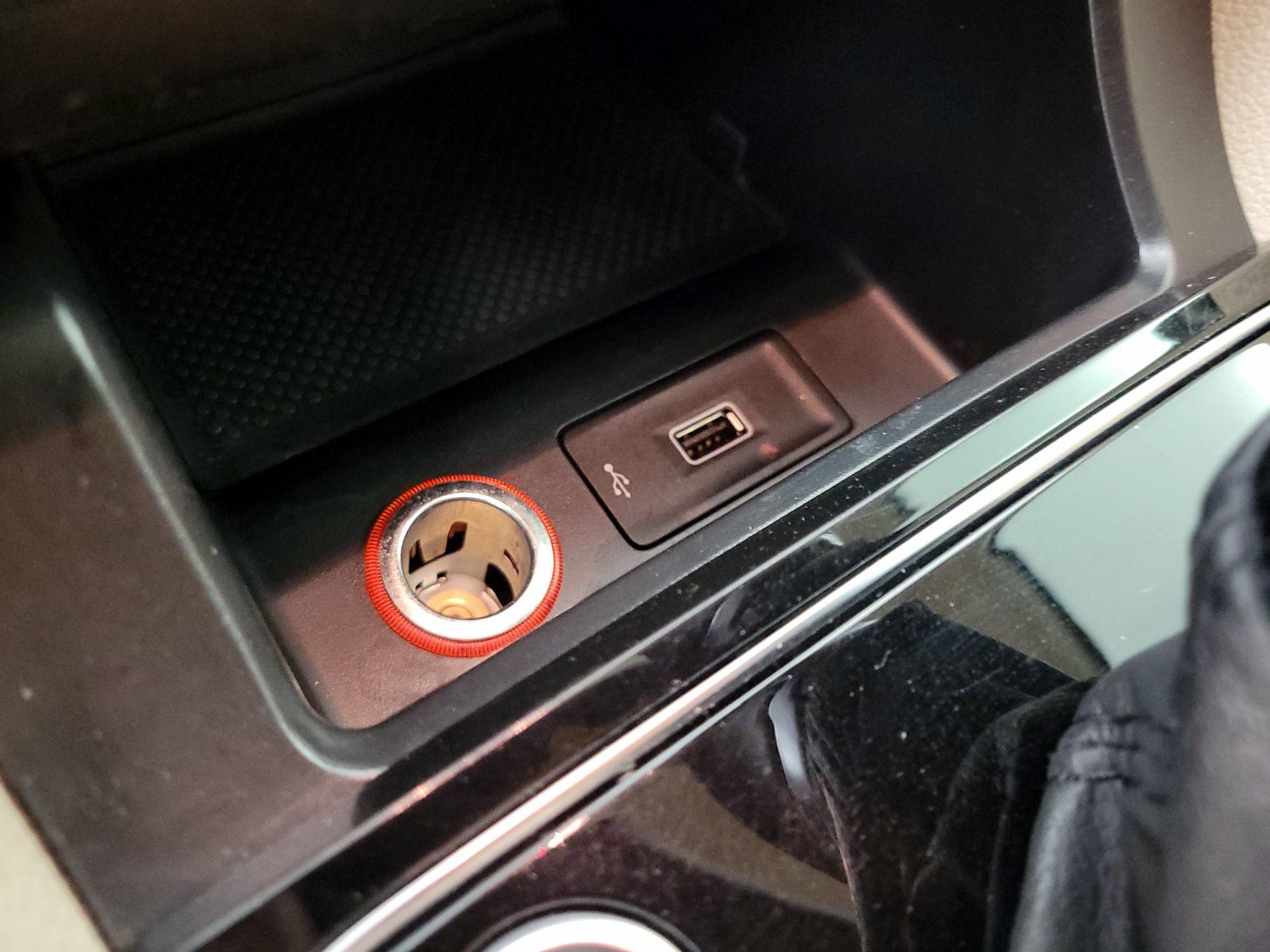 Thumbnail: 2019 Volkswagen Passat - 18