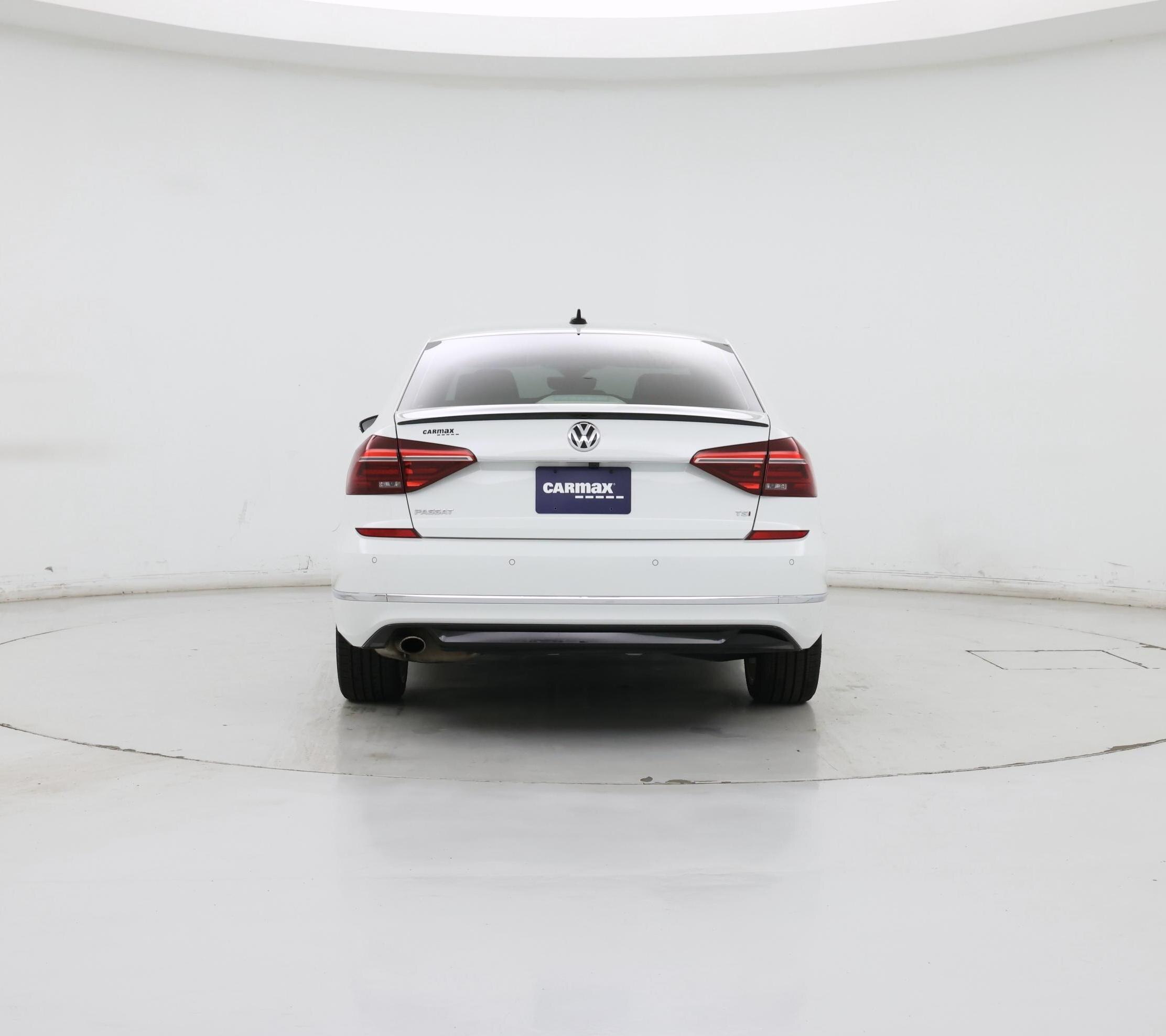 Thumbnail: 2019 Volkswagen Passat - 6
