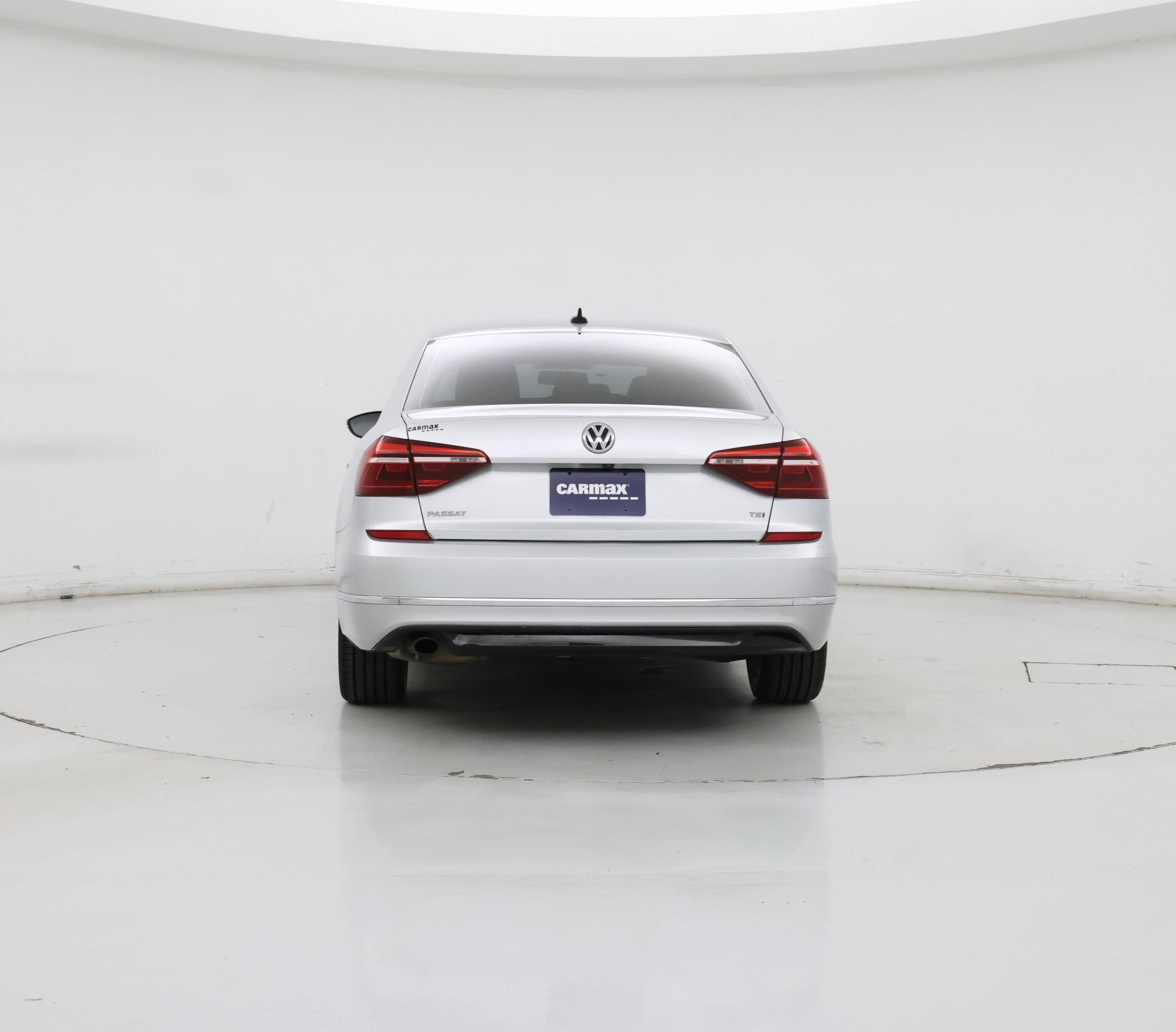 Thumbnail: 2018 Volkswagen Passat - 6