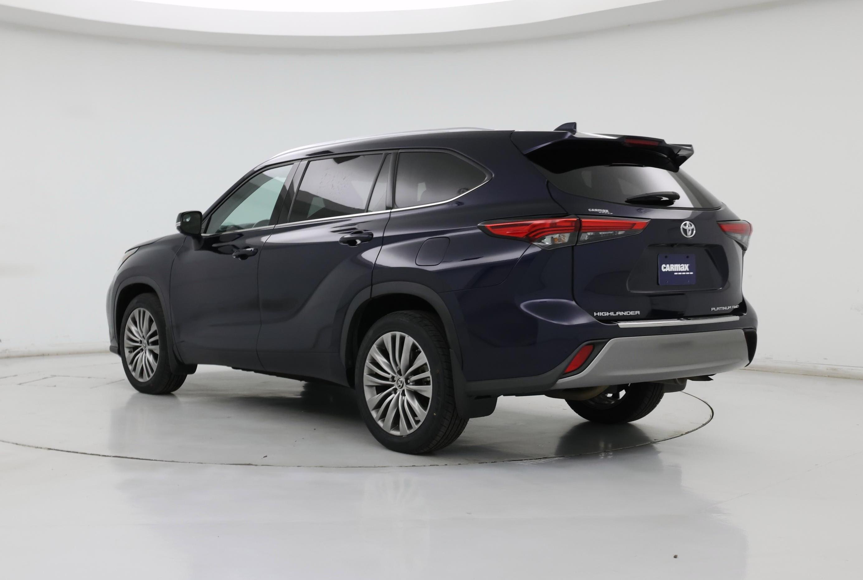 Thumbnail: 2022 Toyota Highlander - 2