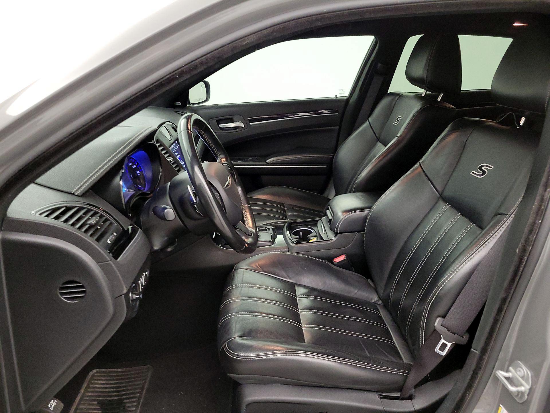 Thumbnail: 2019 Chrysler 300 - 11