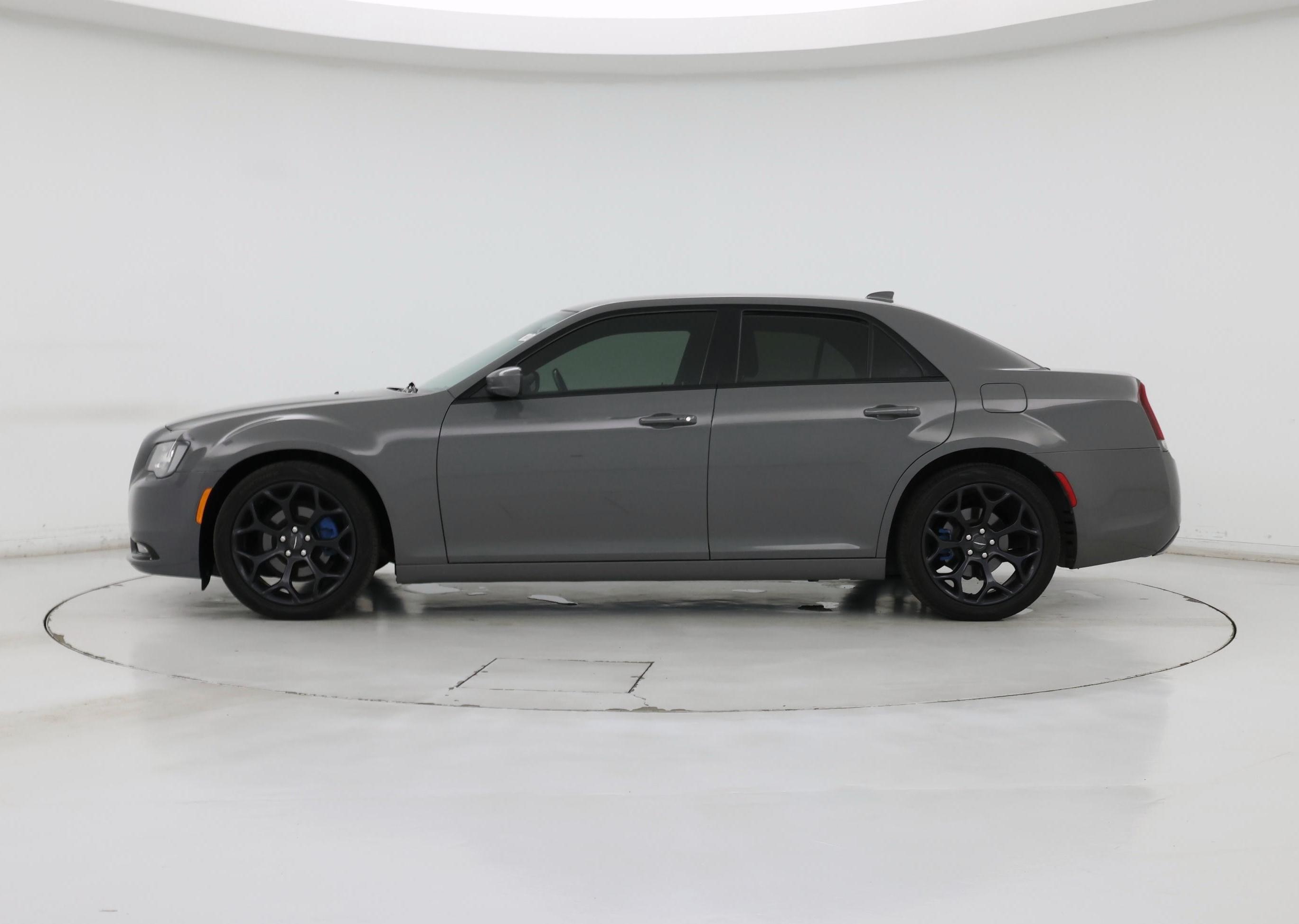 Thumbnail: 2019 Chrysler 300 - 3