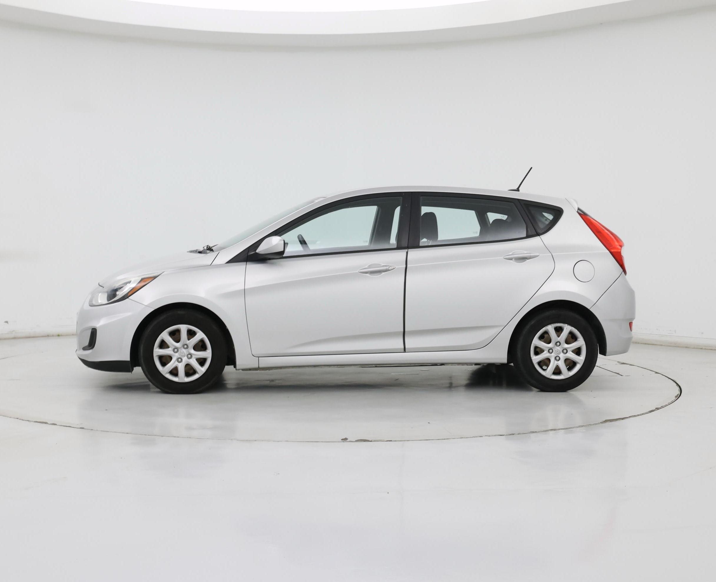 Thumbnail: 2014 Hyundai Accent - 3