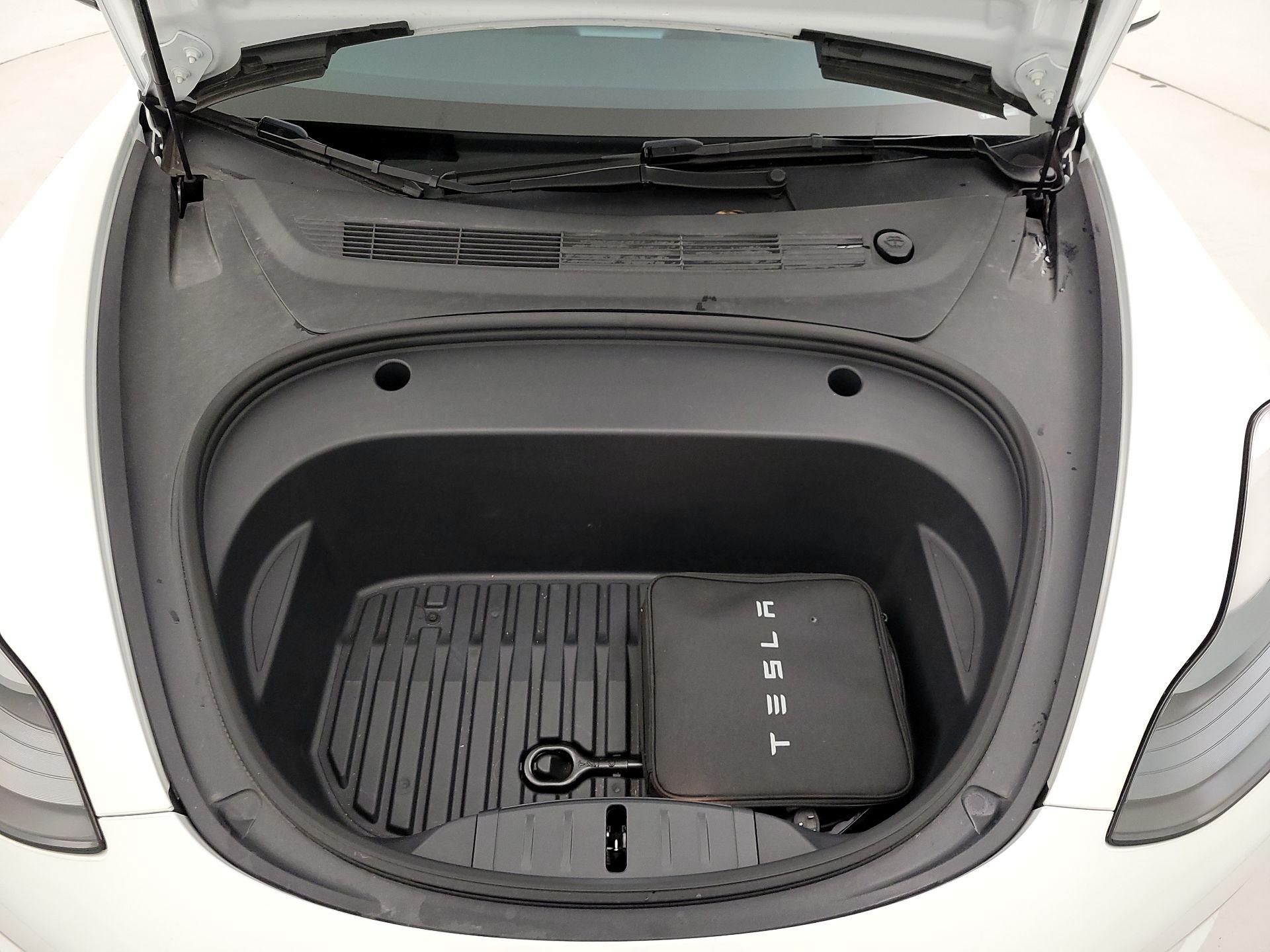 Thumbnail: 2022 Tesla Model 3 - 20