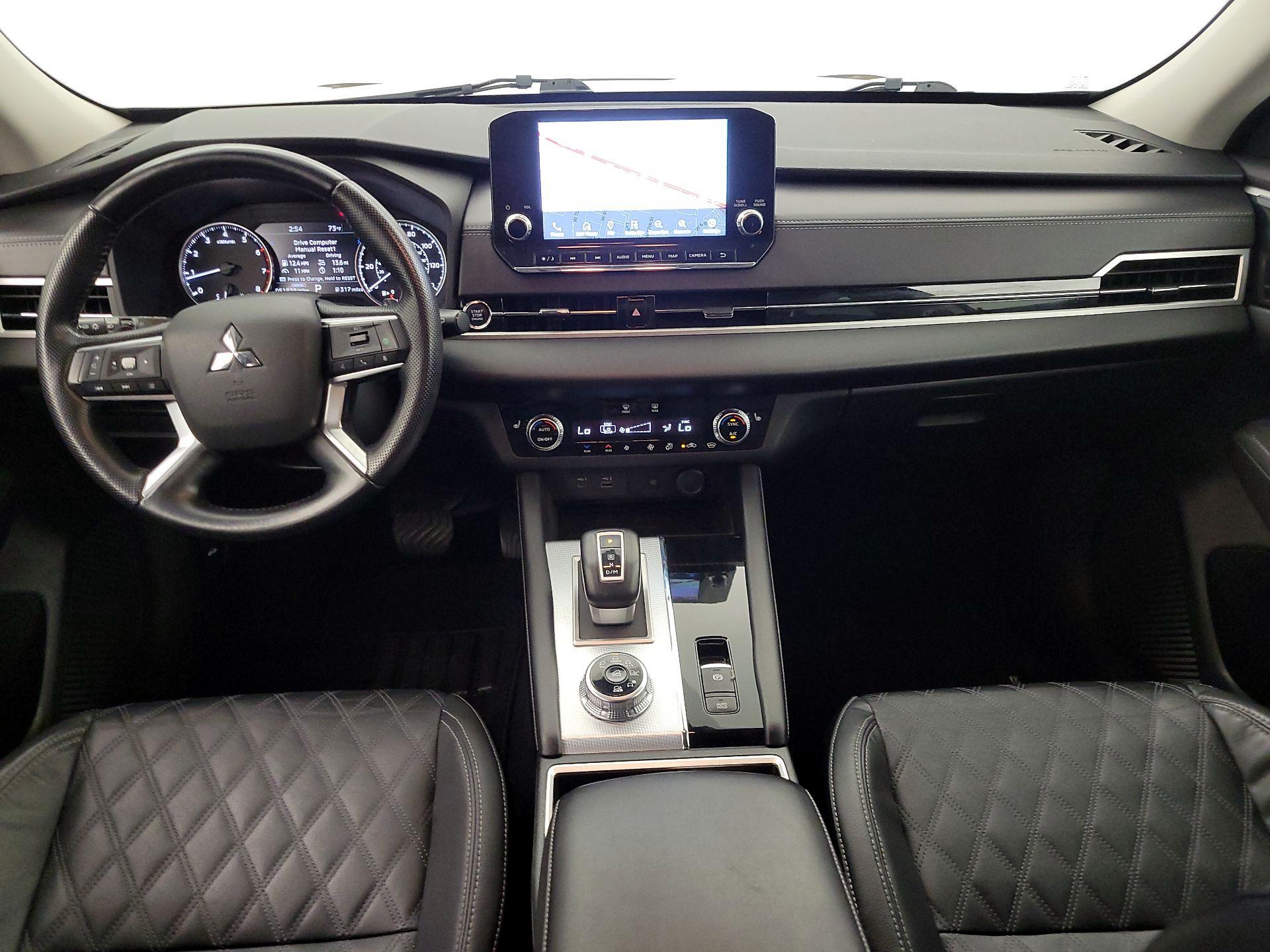 Thumbnail: 2022 Mitsubishi Outlander - 9